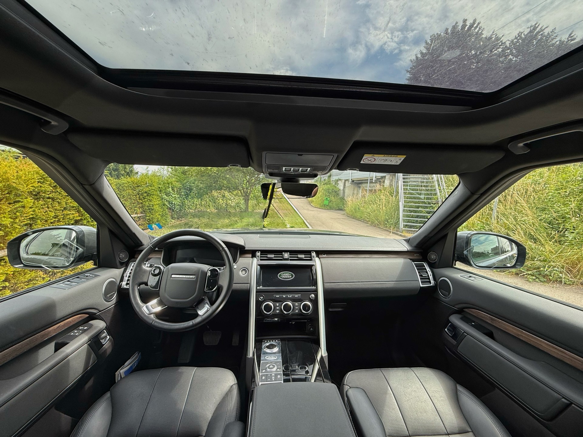 LAND ROVER Discovery 3.0 SDV6 HSE Automatic-image-10