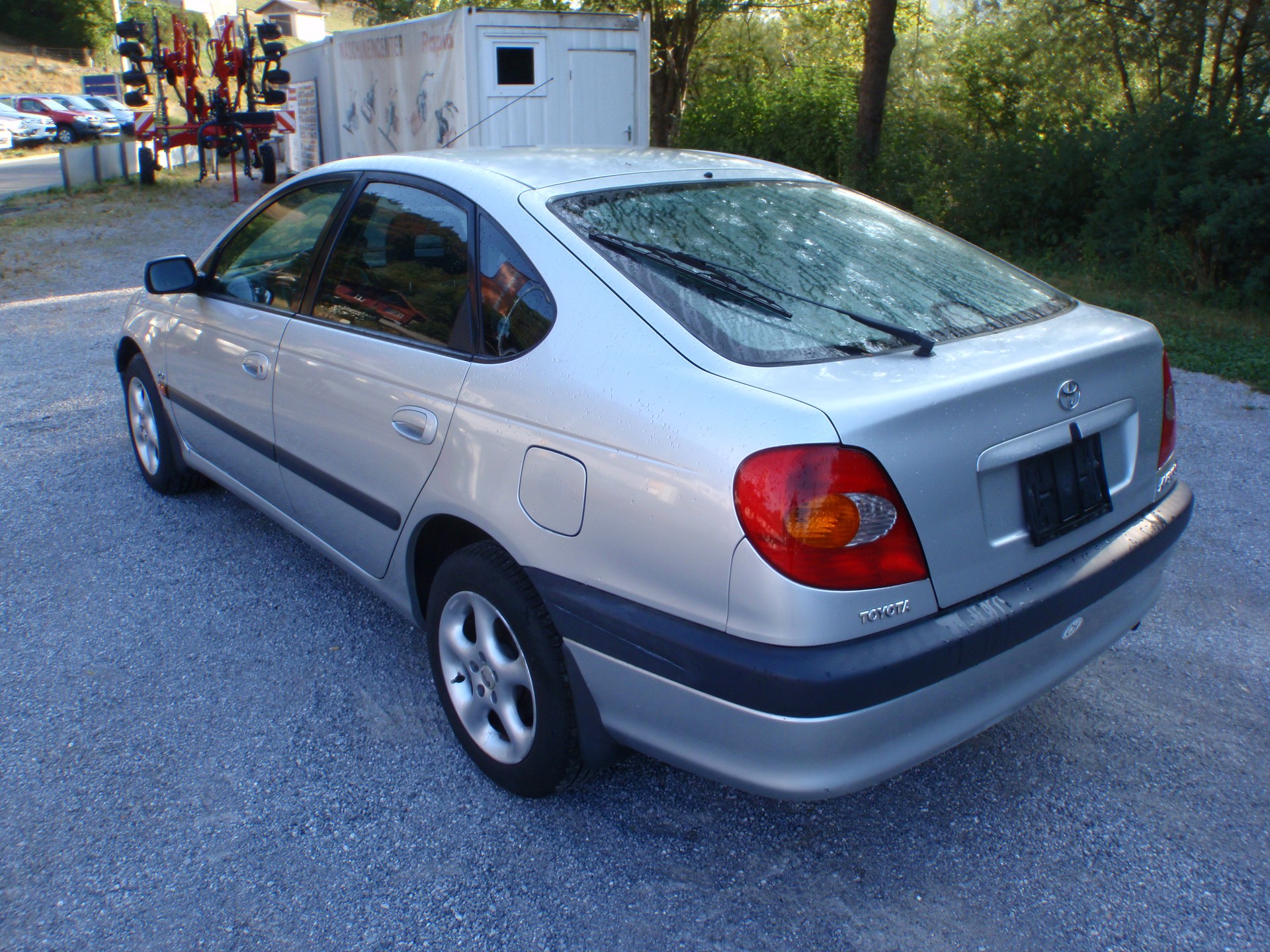 TOYOTA Avensis 2.0 Linea Sol Liftback-image-4