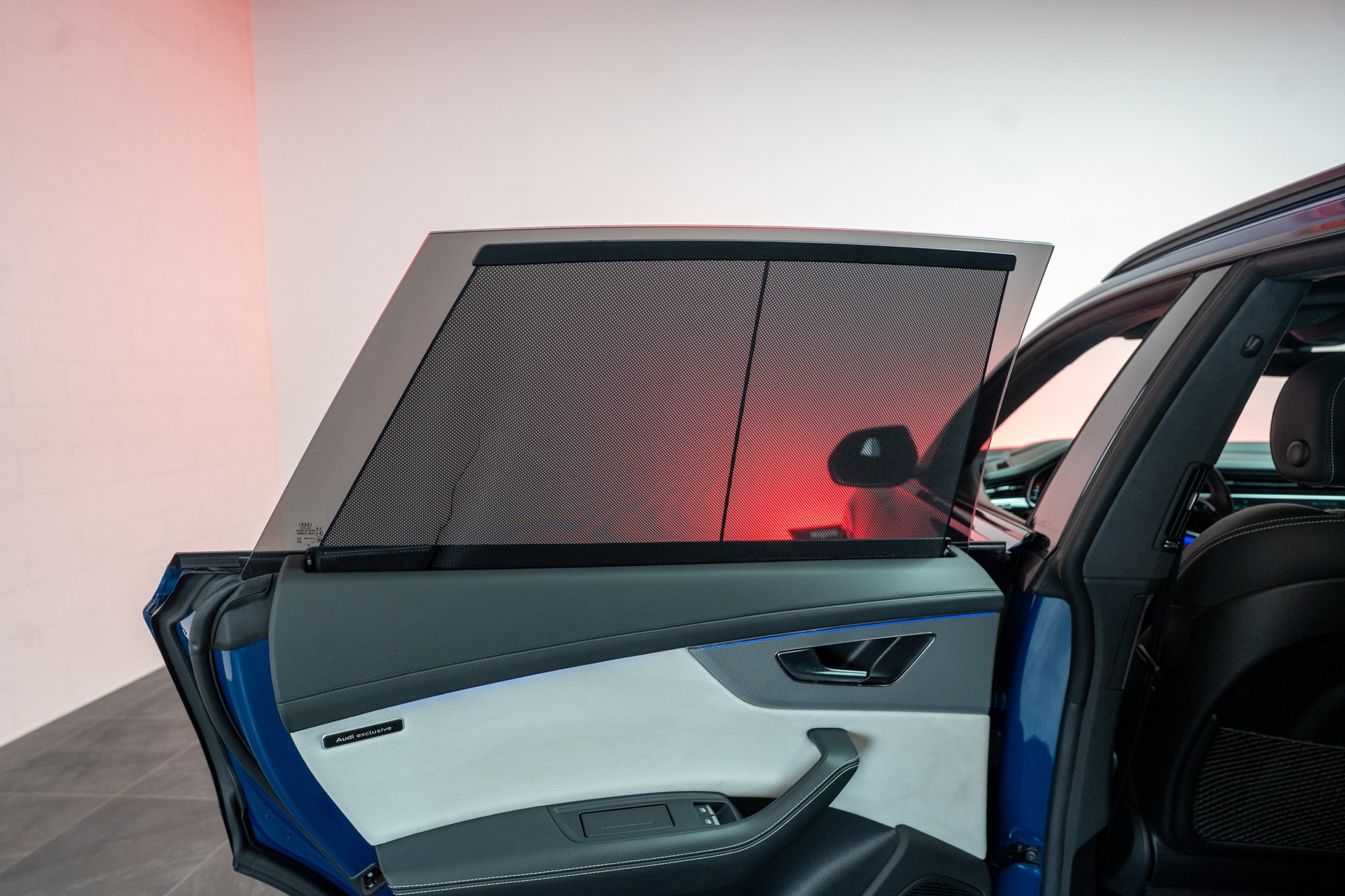 AUDI Q8 SUV 3.0 50 TDI quattro T-Tronic / S-Line / Panorama / 360°Kamera / Audi-Exclusive-image-14