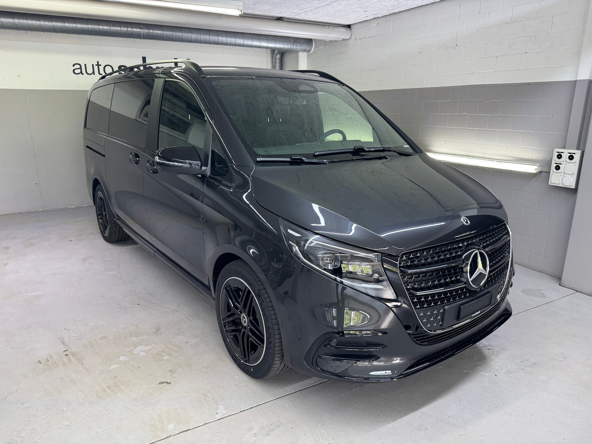 MERCEDES-BENZ V 300 d 4MATIC EXCLUSIVE Swiss Edition 3200mm L