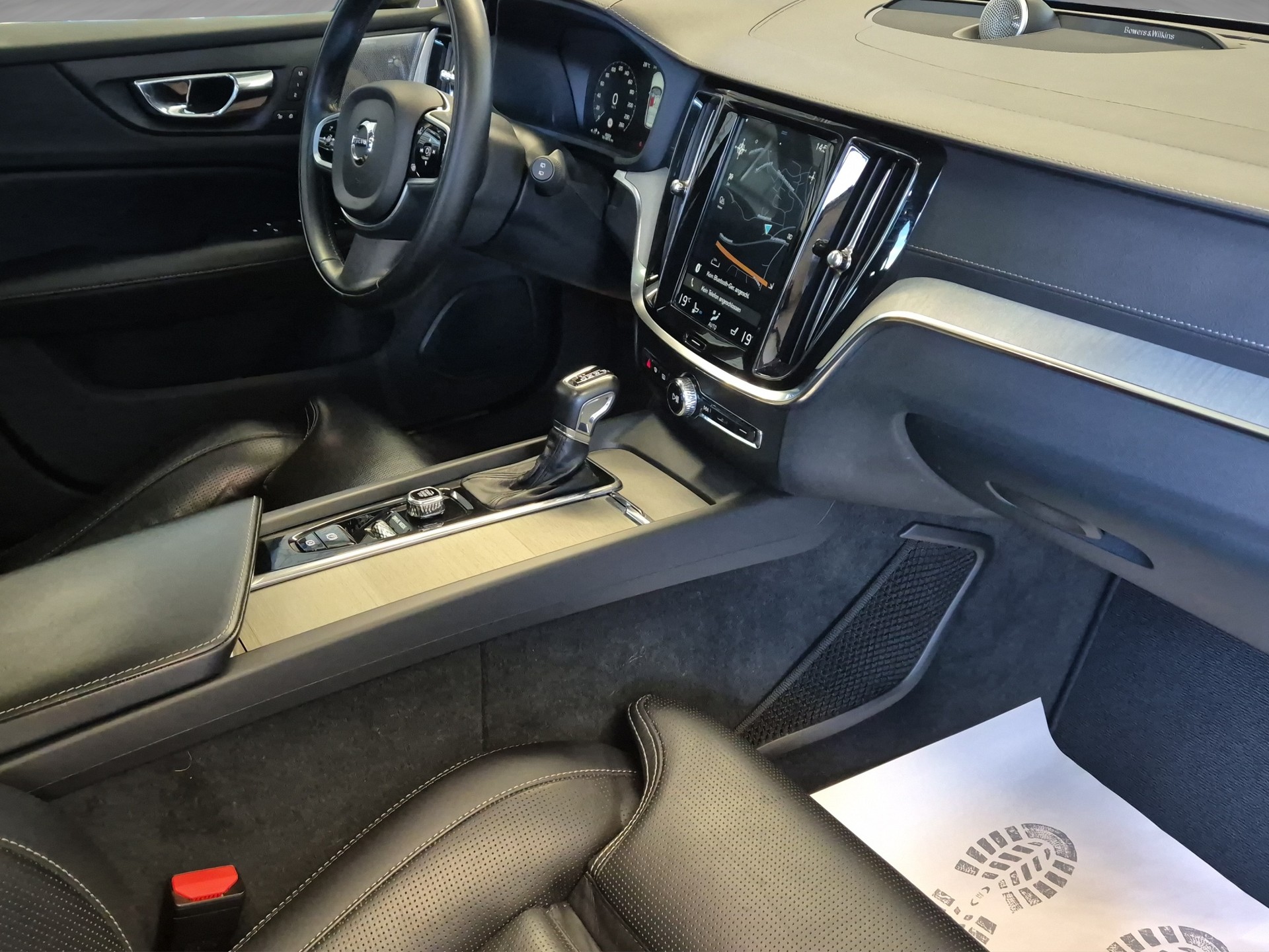 VOLVO V60 T6 AWD Inscription Geartronic-image-25