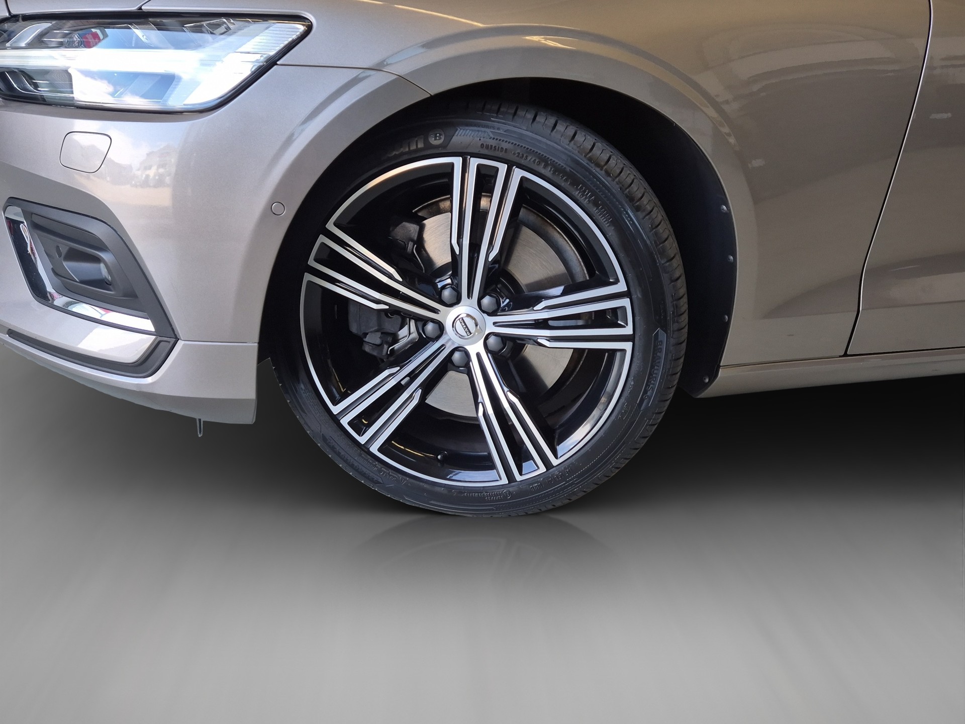 VOLVO V60 T6 AWD Inscription Geartronic-image-11