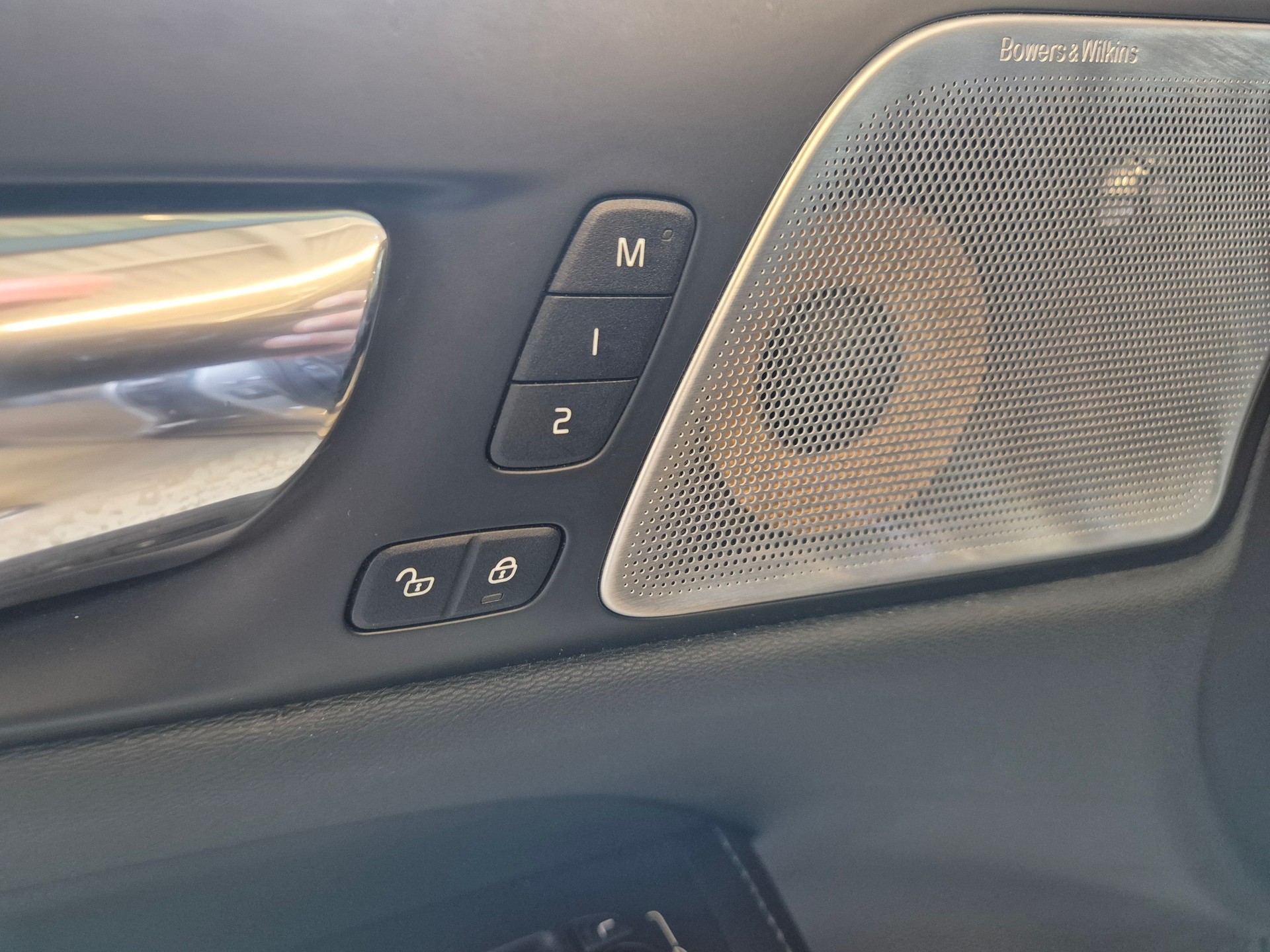 VOLVO V60 T6 AWD Inscription Geartronic-image-30