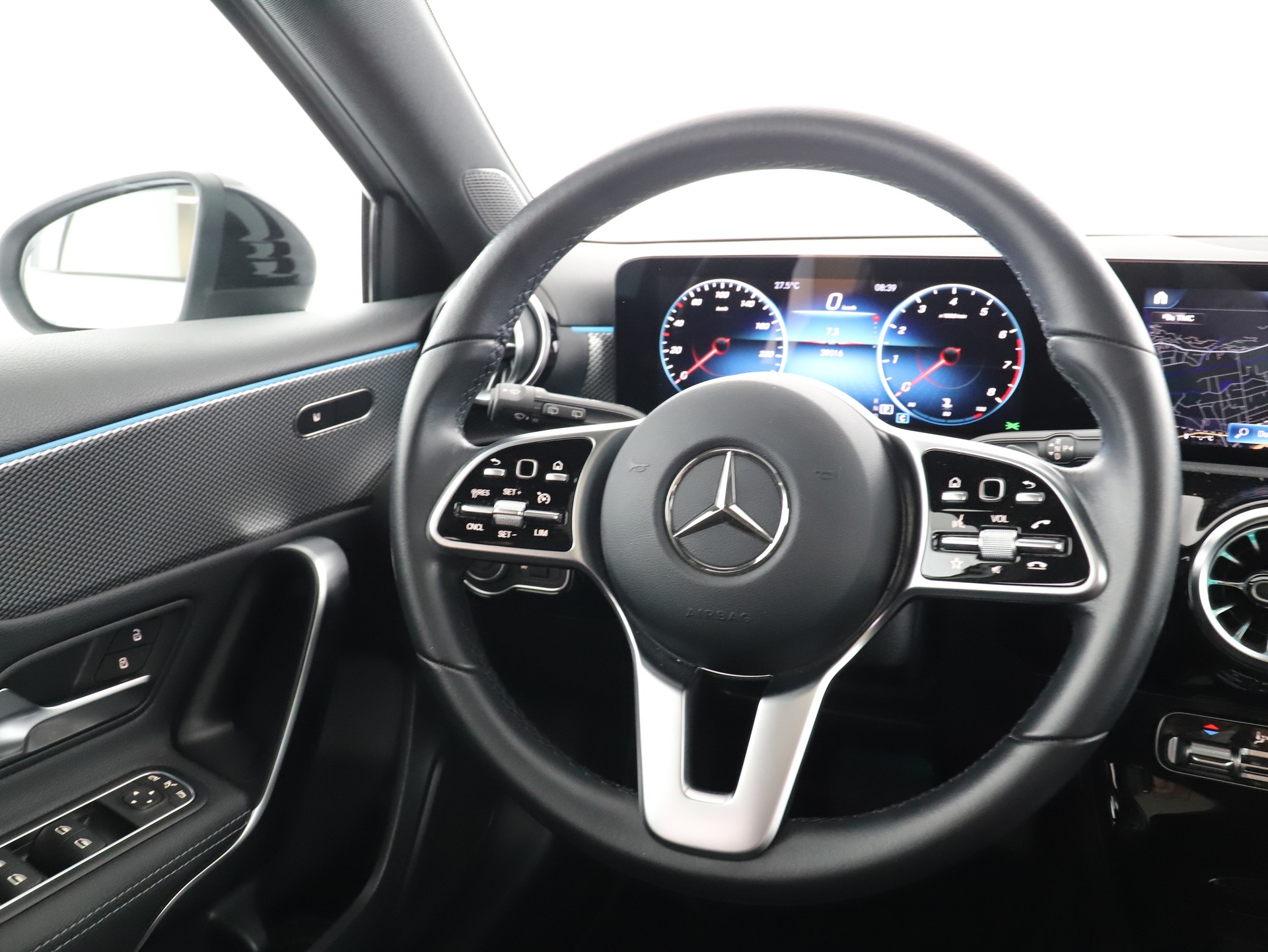 MERCEDES-BENZ A 180 Night Star-image-11