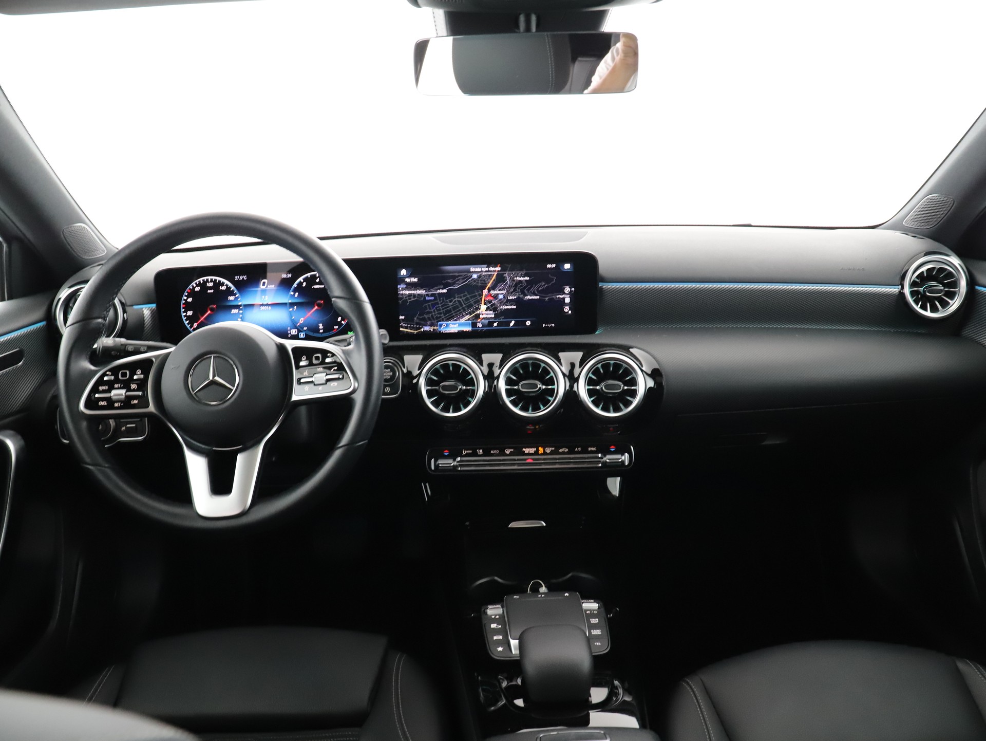 MERCEDES-BENZ A 180 Night Star-image-12