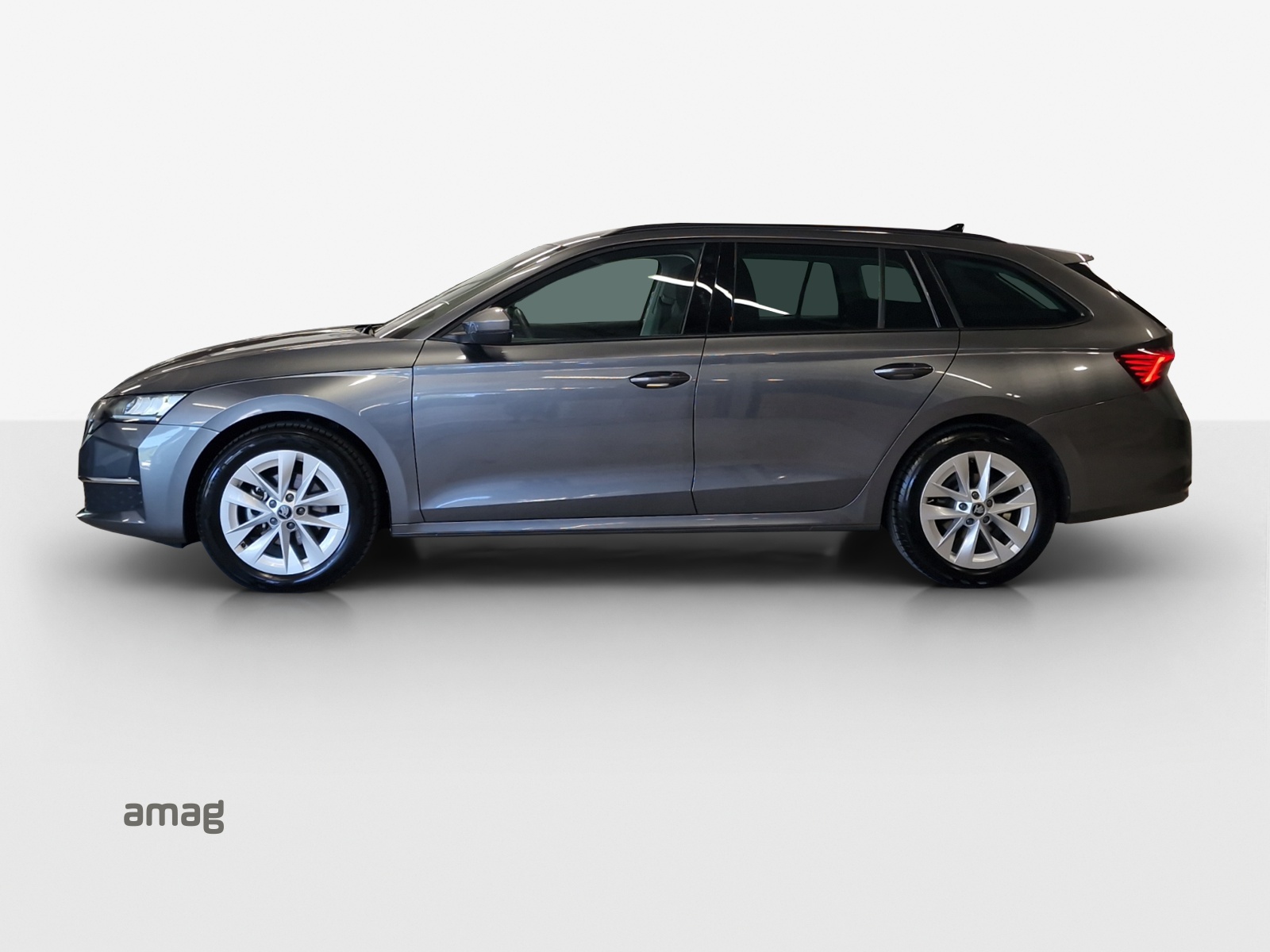 SKODA Octavia Combi 1.5 TSI mHEV DSG Selection-image-1