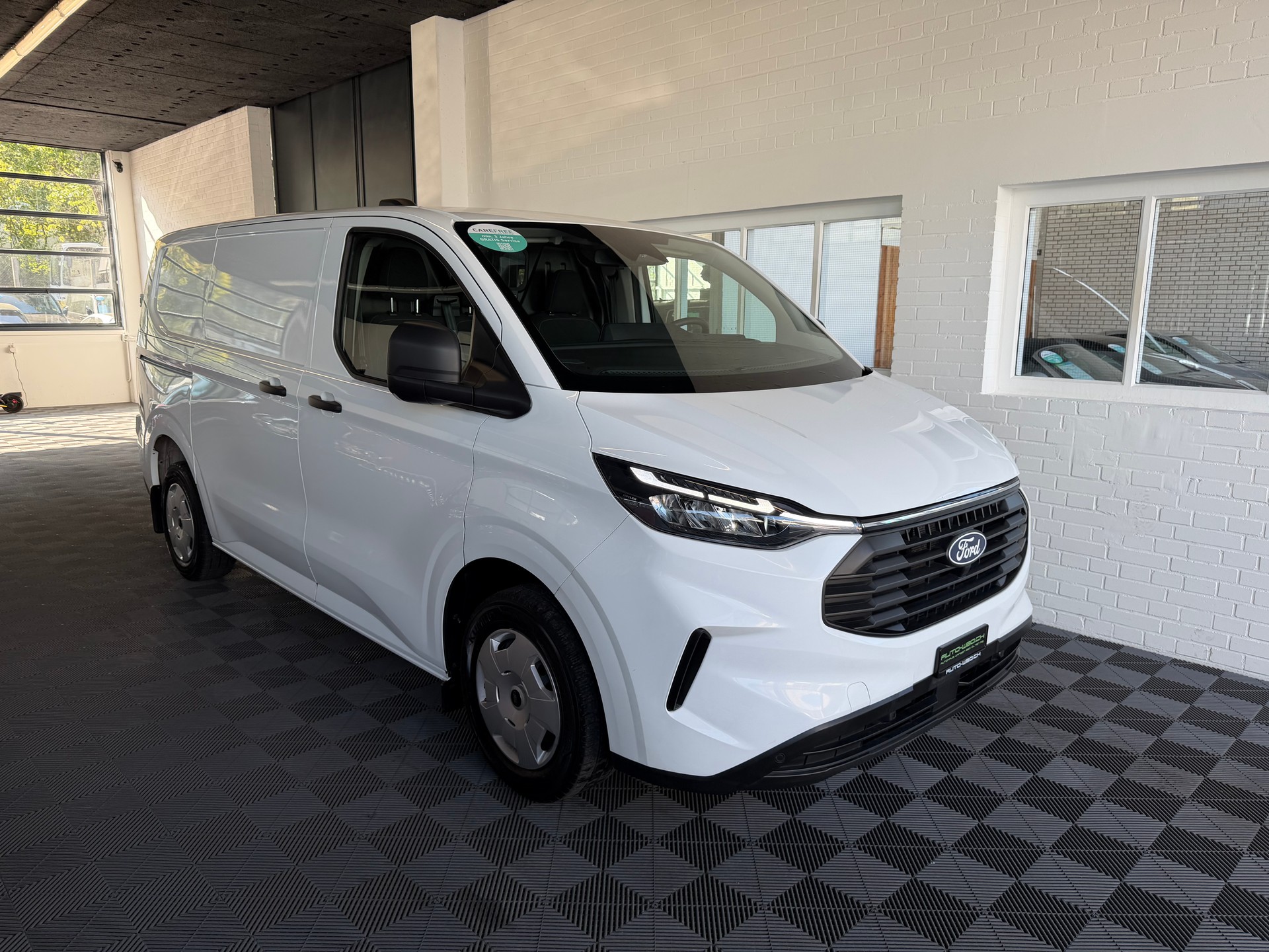 FORD Transit Custom Van 280 L1H1 Trend * 136PS * KLIMA * NAVI / APPLE CAR PLAY * RÜCKFAHRKAMERA *-image-0
