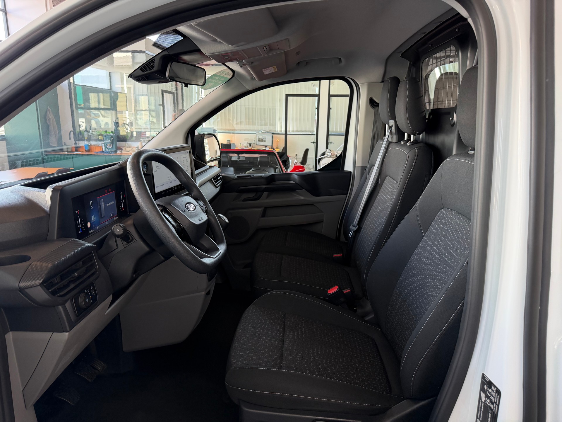 FORD Transit Custom Van 280 L1H1 Trend * 136PS * KLIMA * NAVI / APPLE CAR PLAY * RÜCKFAHRKAMERA *-image-11