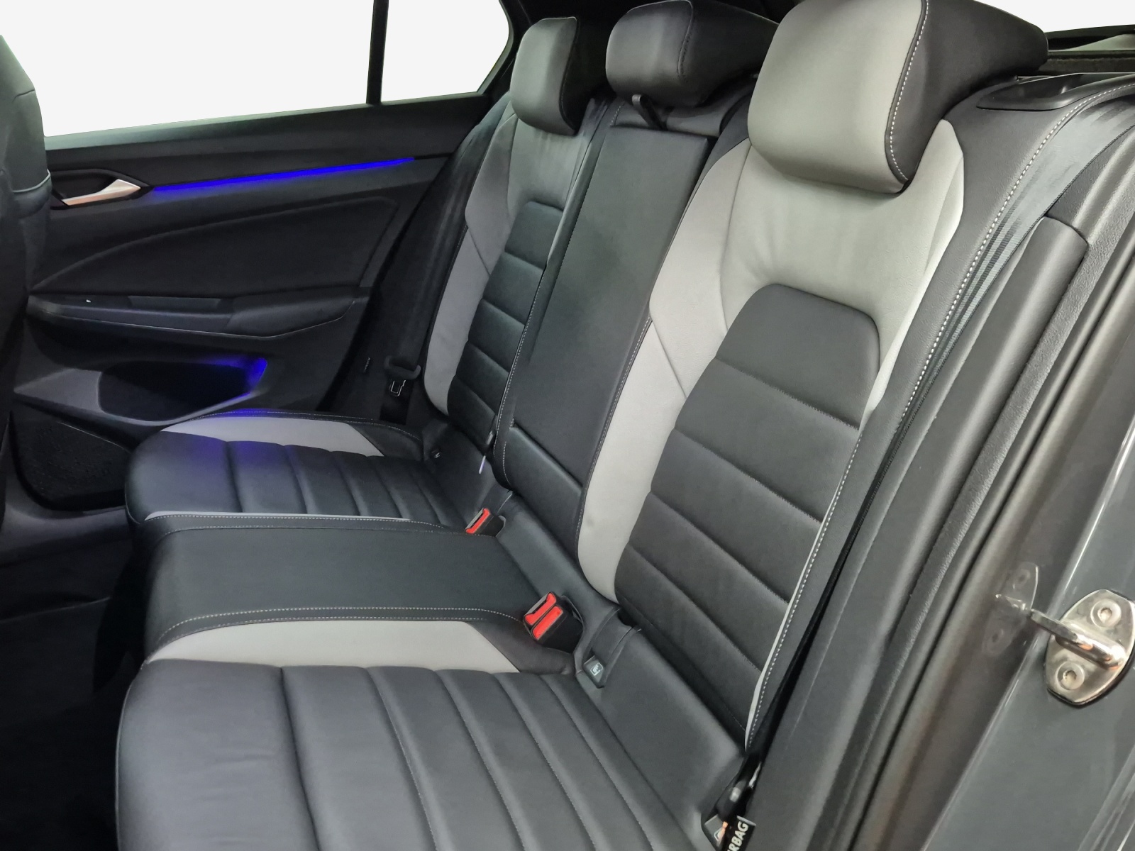 VW Golf 1.4 TSI PHEV GTE-image-11
