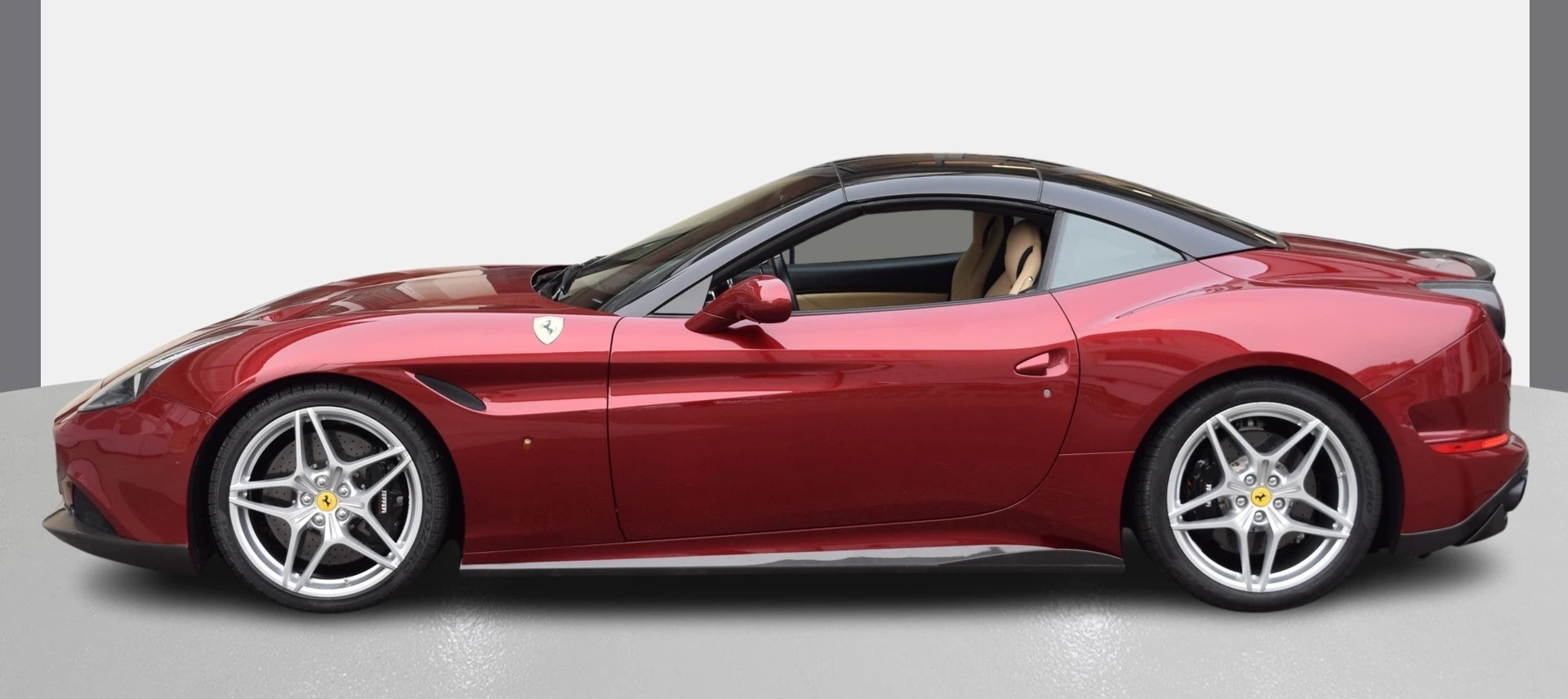 FERRARI 3.9 Turbo-image-1