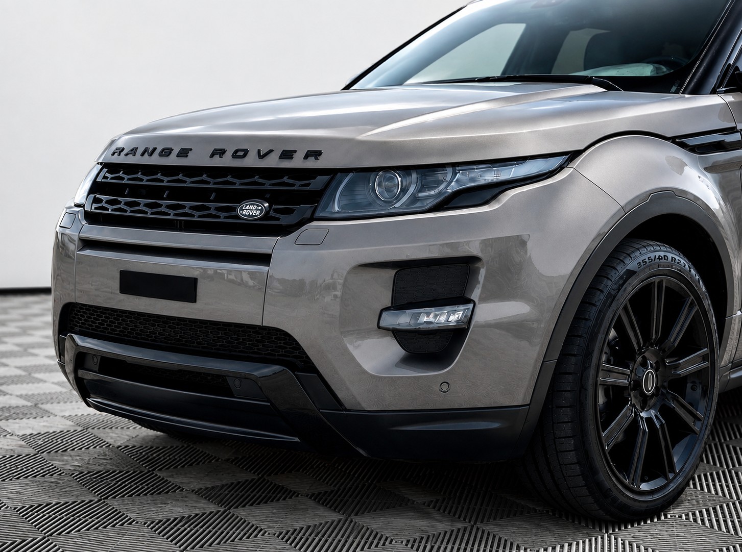 LAND ROVER Range Rover Evoque 2.2 SD4 Prestige AT9-showroom-element-2