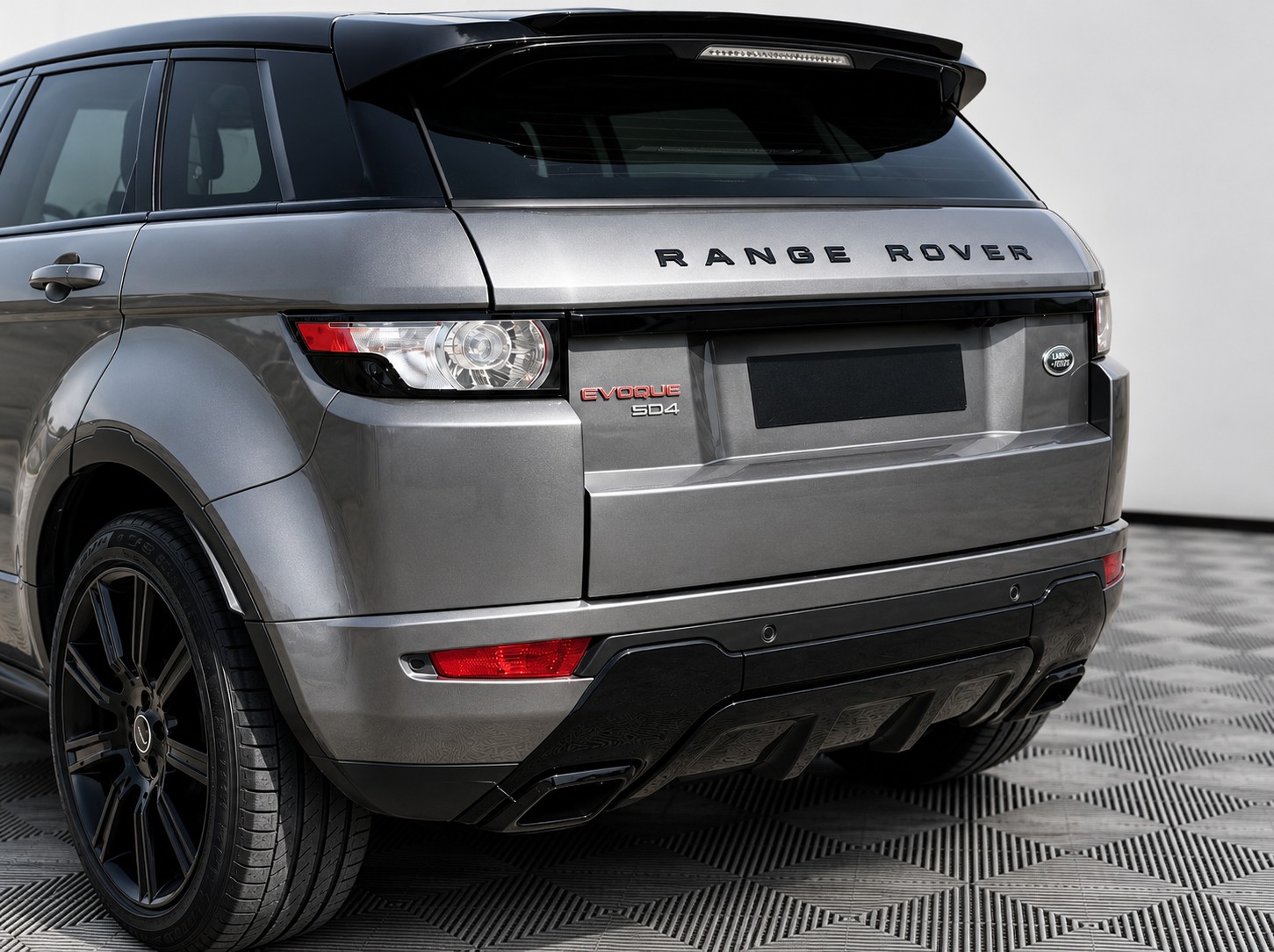 LAND ROVER Range Rover Evoque 2.2 SD4 Prestige AT9-image-5