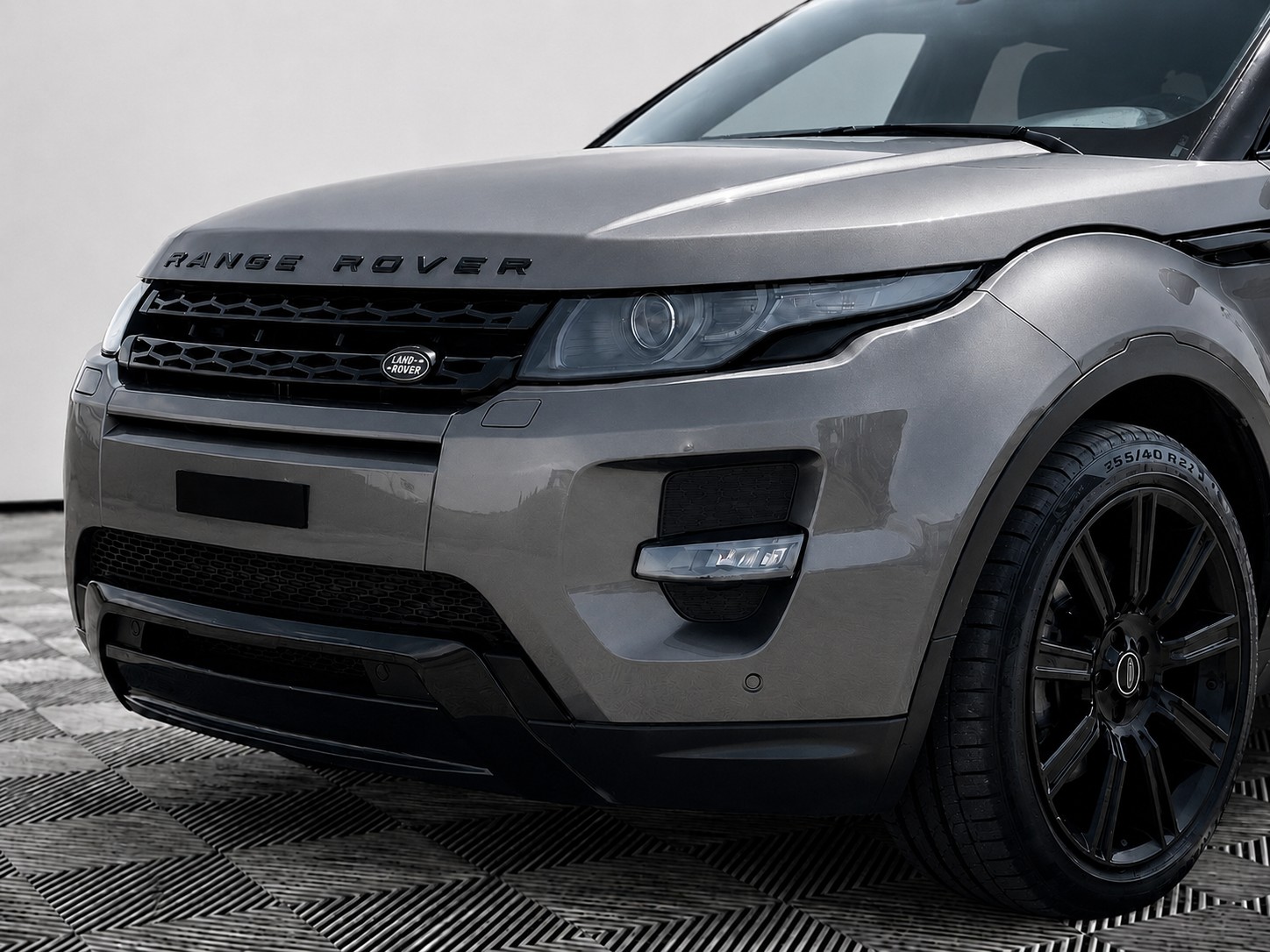 LAND ROVER Range Rover Evoque 2.2 SD4 Prestige AT9-image-2