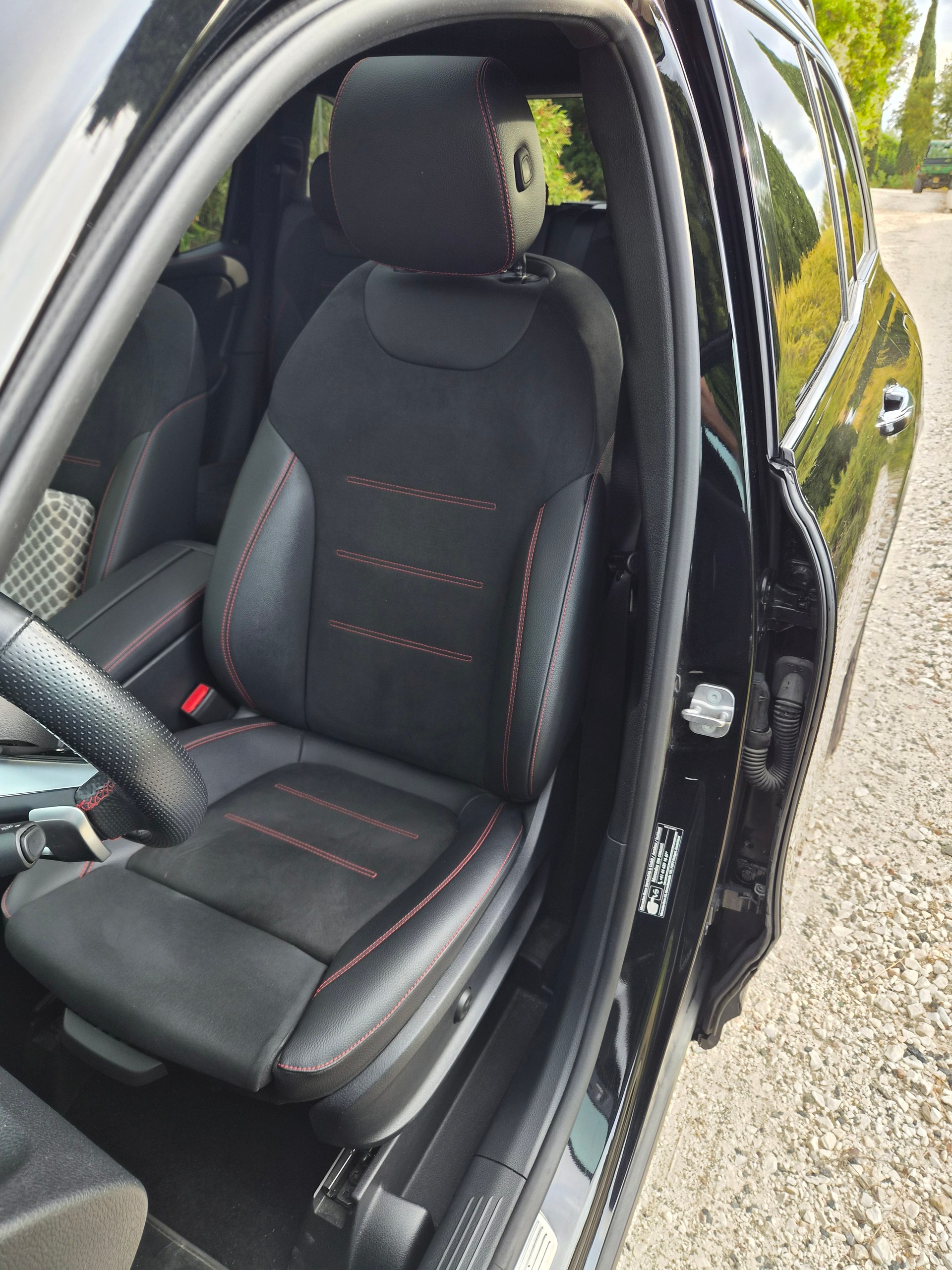 MERCEDES-BENZ GLB d 4M 8G -Tronic-image-1