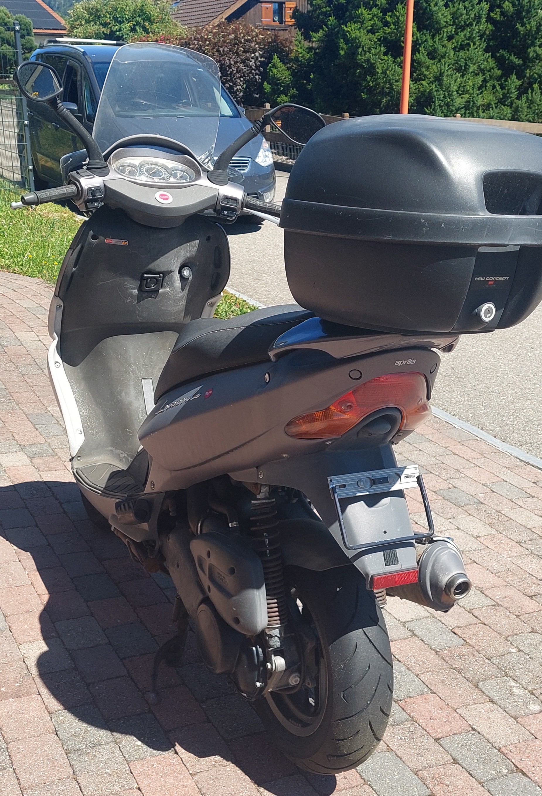 APRILIA Leonardo 125 ST-image-5