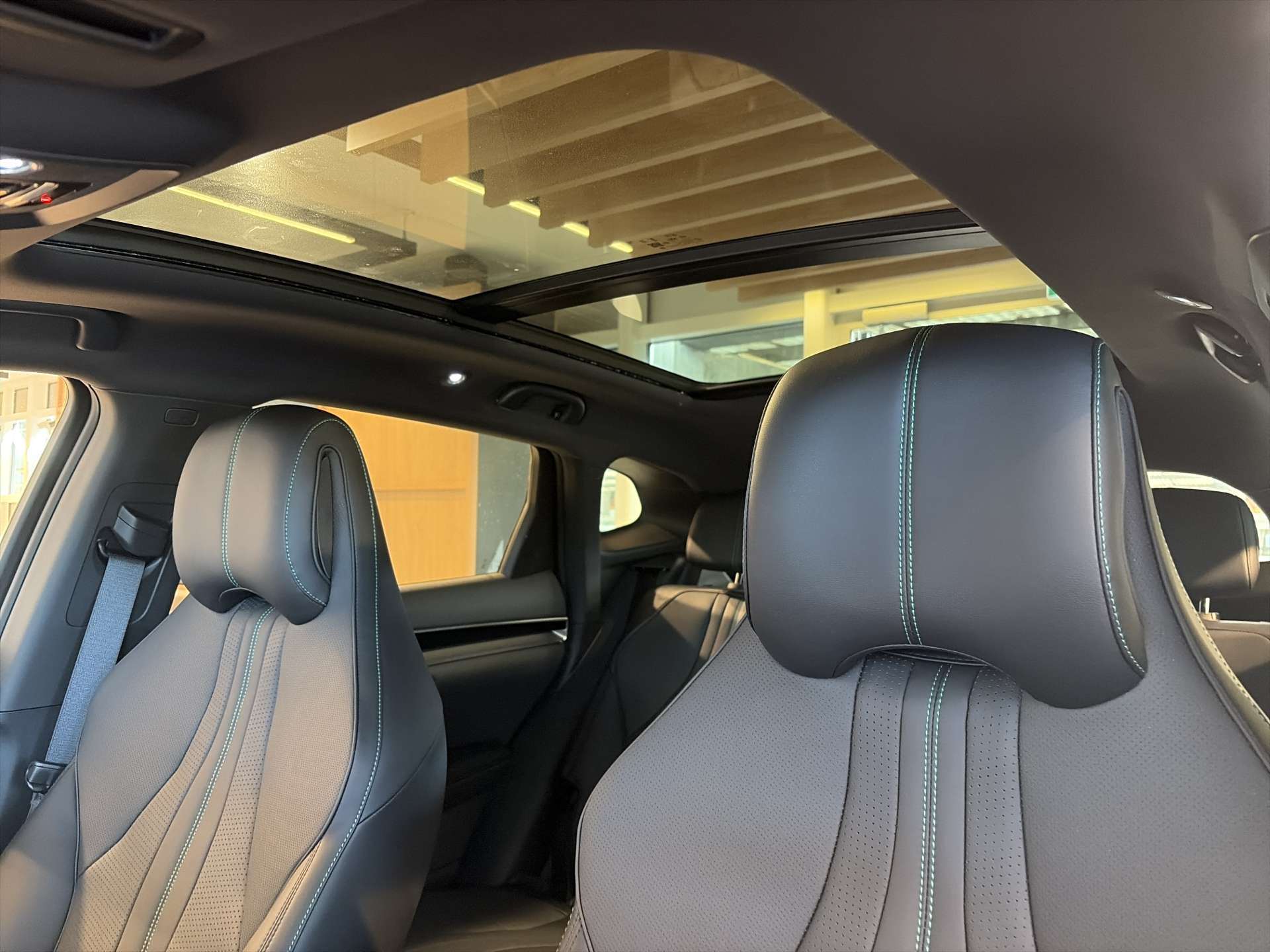 BYD Seal U DM-i PHEV Design AWD 324PS Automat-image-14