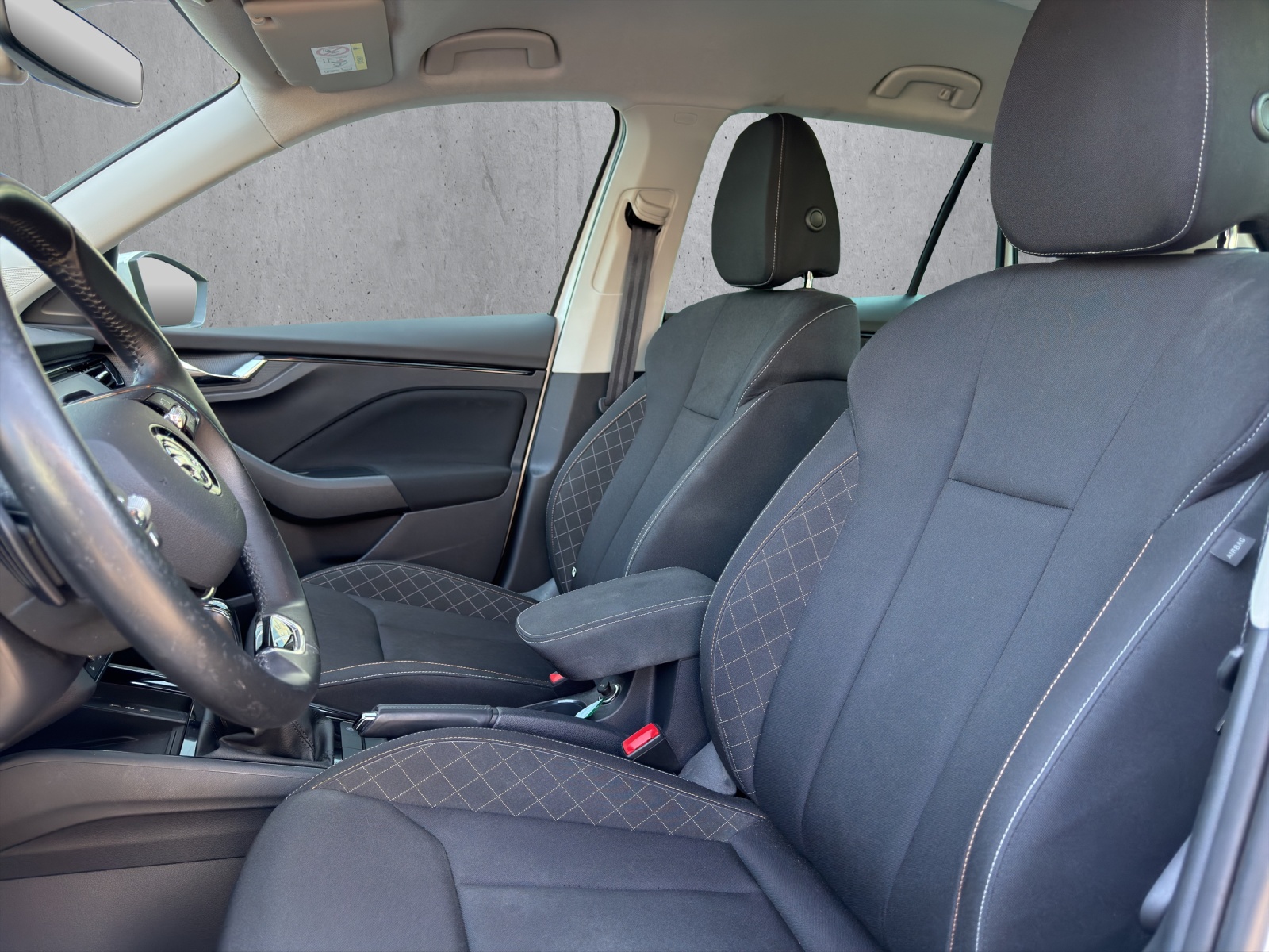 SKODA Kamiq 1.0 TSI Fresh DSG-image-6