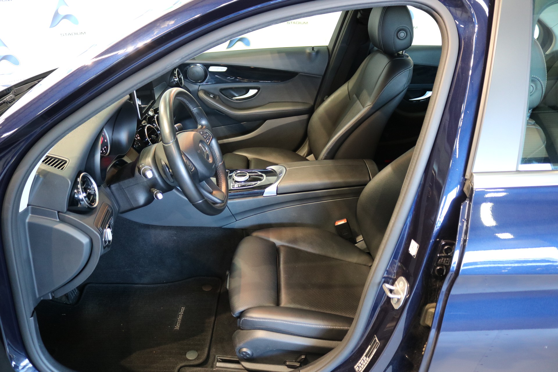 MERCEDES-BENZ C 220 BlueTEC Exclusive 7G-Tronic-image-4
