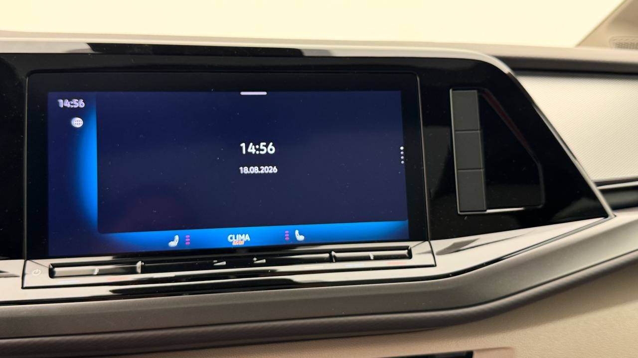 VW Multivan 2.0 TDI Life DSG-image-7