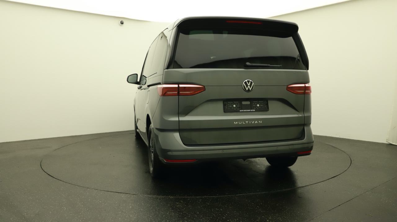 VW Multivan 2.0 TDI Life DSG-image-3