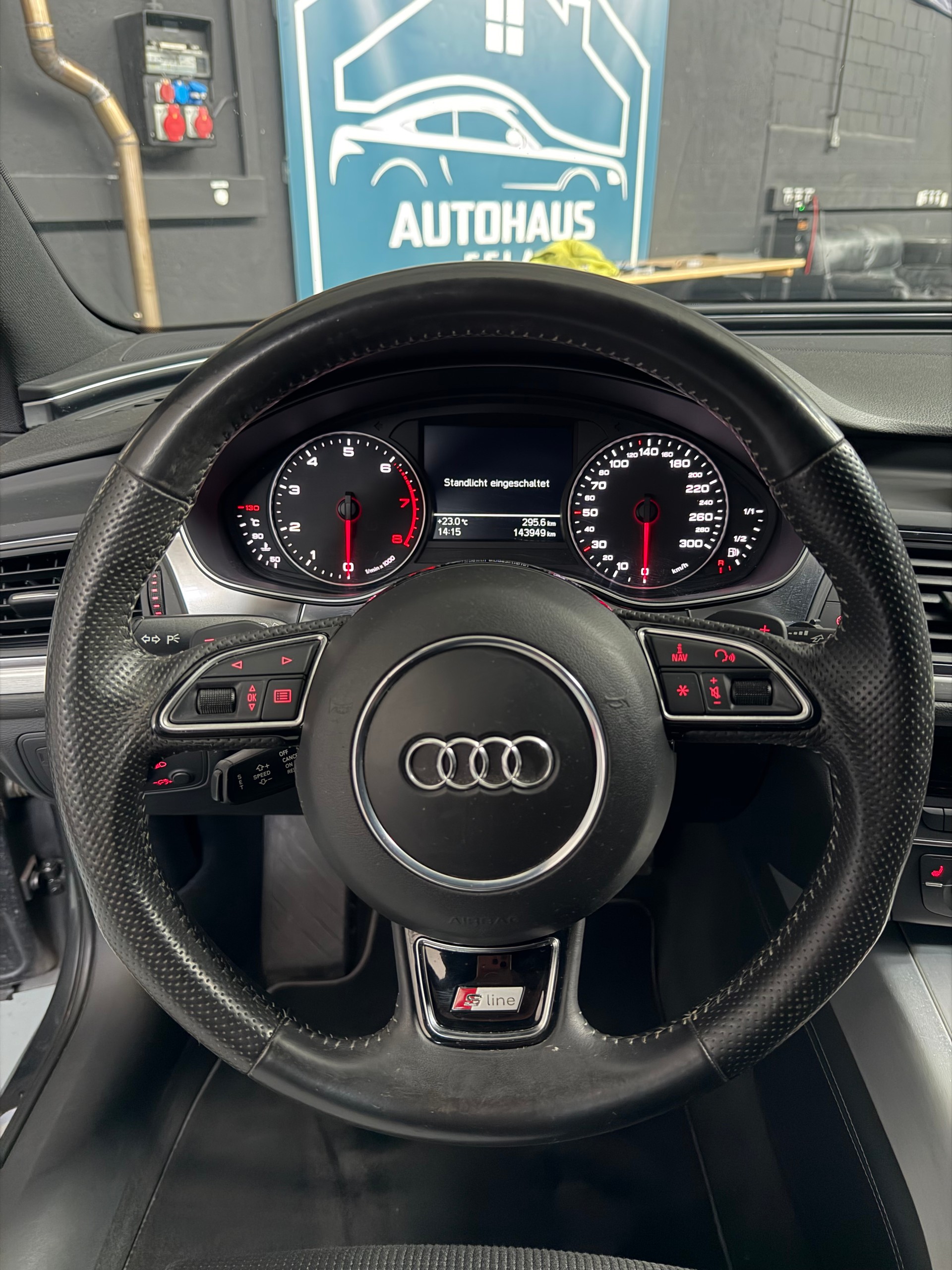 AUDI A6 Avant 3.0 TFSI V6 quattro S-tronic-image-6