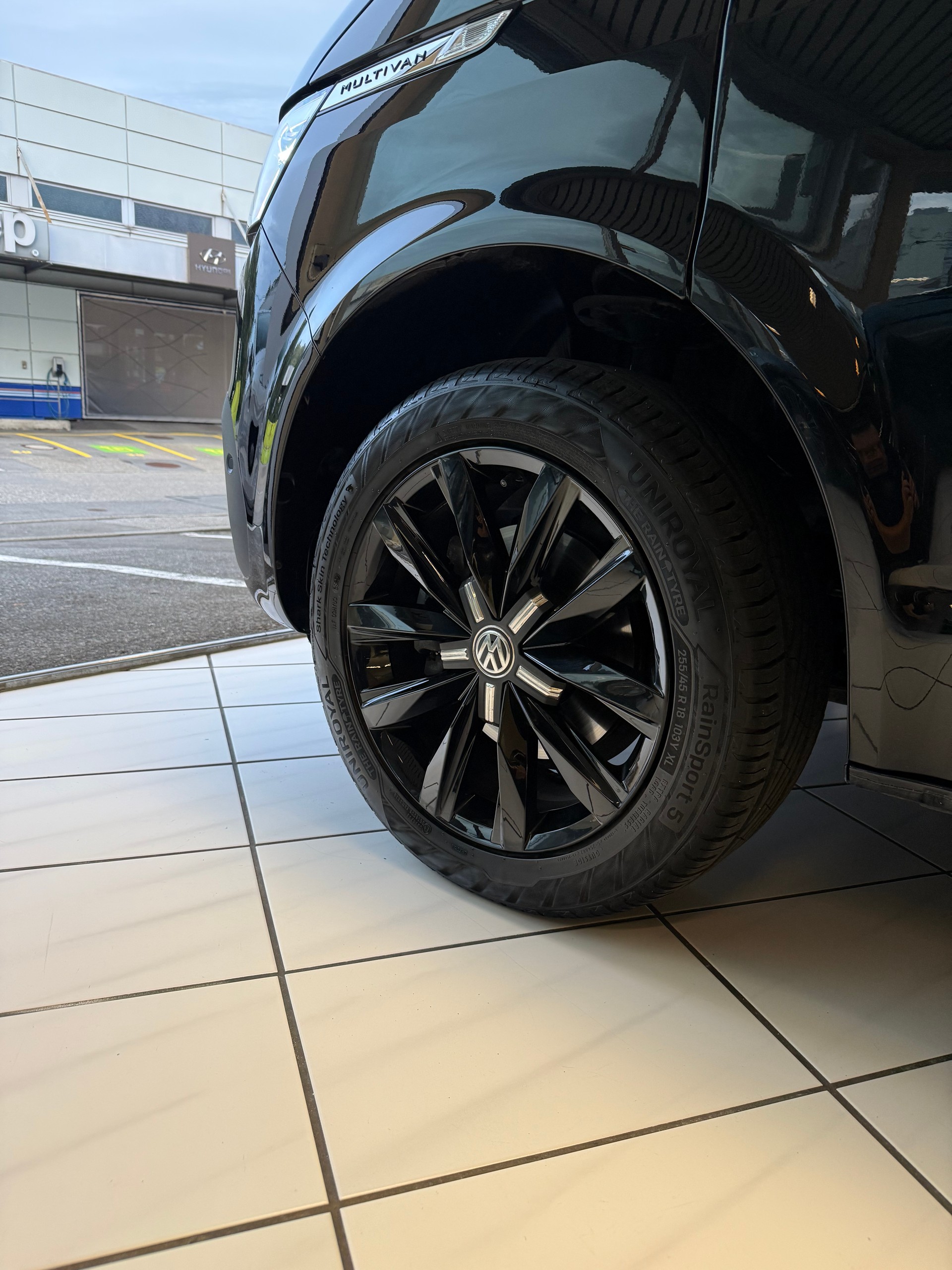 VW T6.1 Multivan 2.0 TDI Trendline Liberty 4Motion DSG-image-22