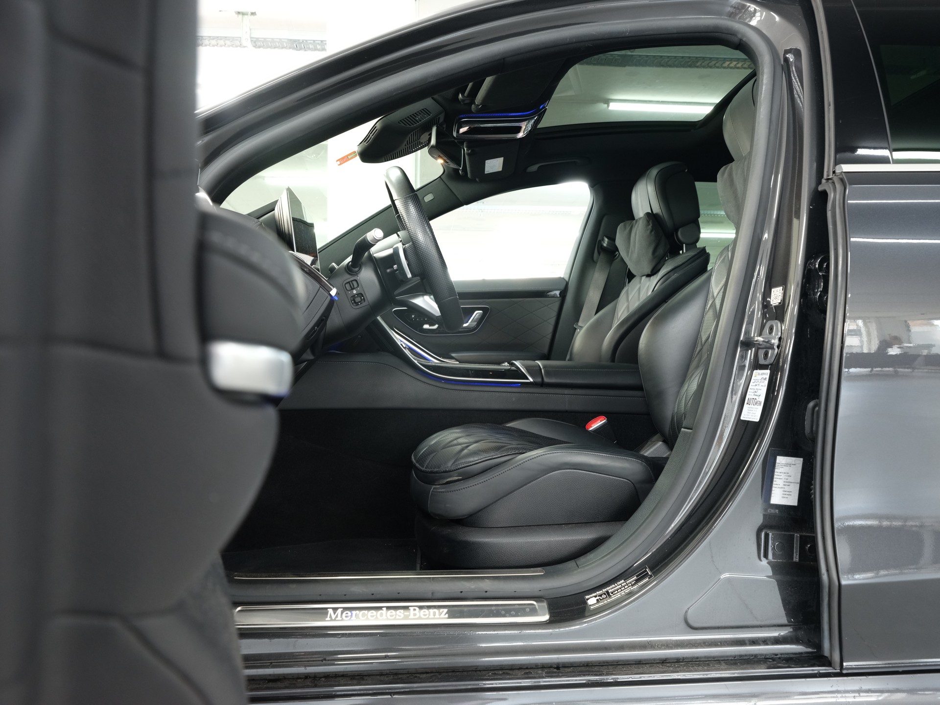 MERCEDES-BENZ S 500 4Matic AMG Line 9G-Tronic *Burmester* *360 Kamera* *Designo*-image-20