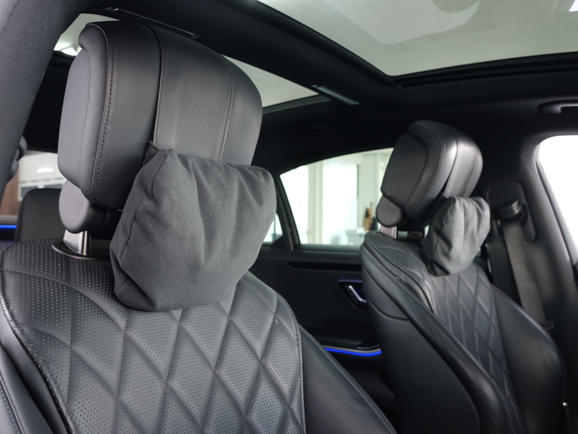 MERCEDES-BENZ S 500 4Matic AMG Line 9G-Tronic *Burmester* *360 Kamera* *Designo*-image-36