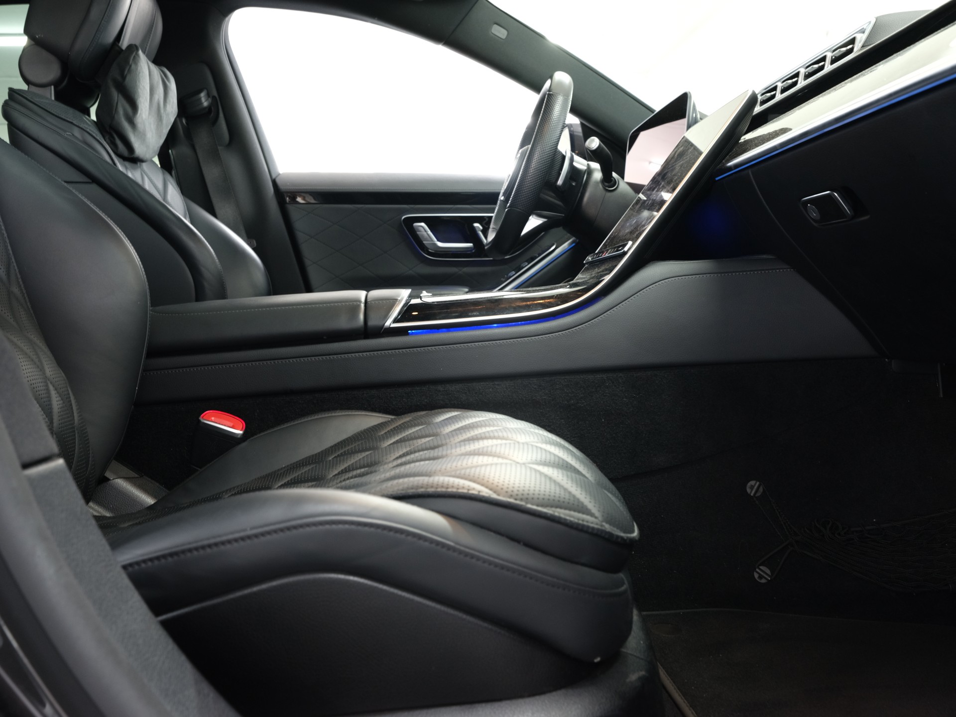 MERCEDES-BENZ S 500 4Matic AMG Line 9G-Tronic *Burmester* *360 Kamera* *Designo*-image-35