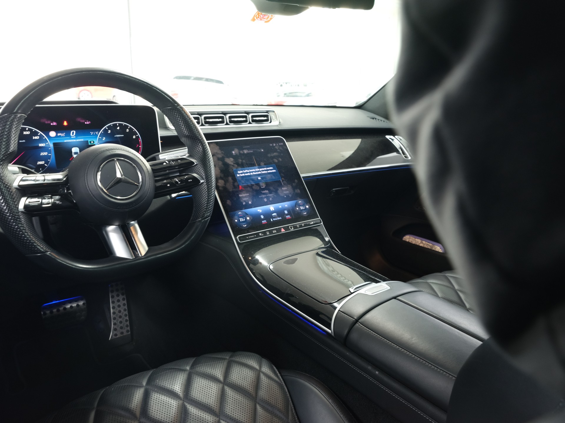 MERCEDES-BENZ S 500 4Matic AMG Line 9G-Tronic *Burmester* *360 Kamera* *Designo*-image-26