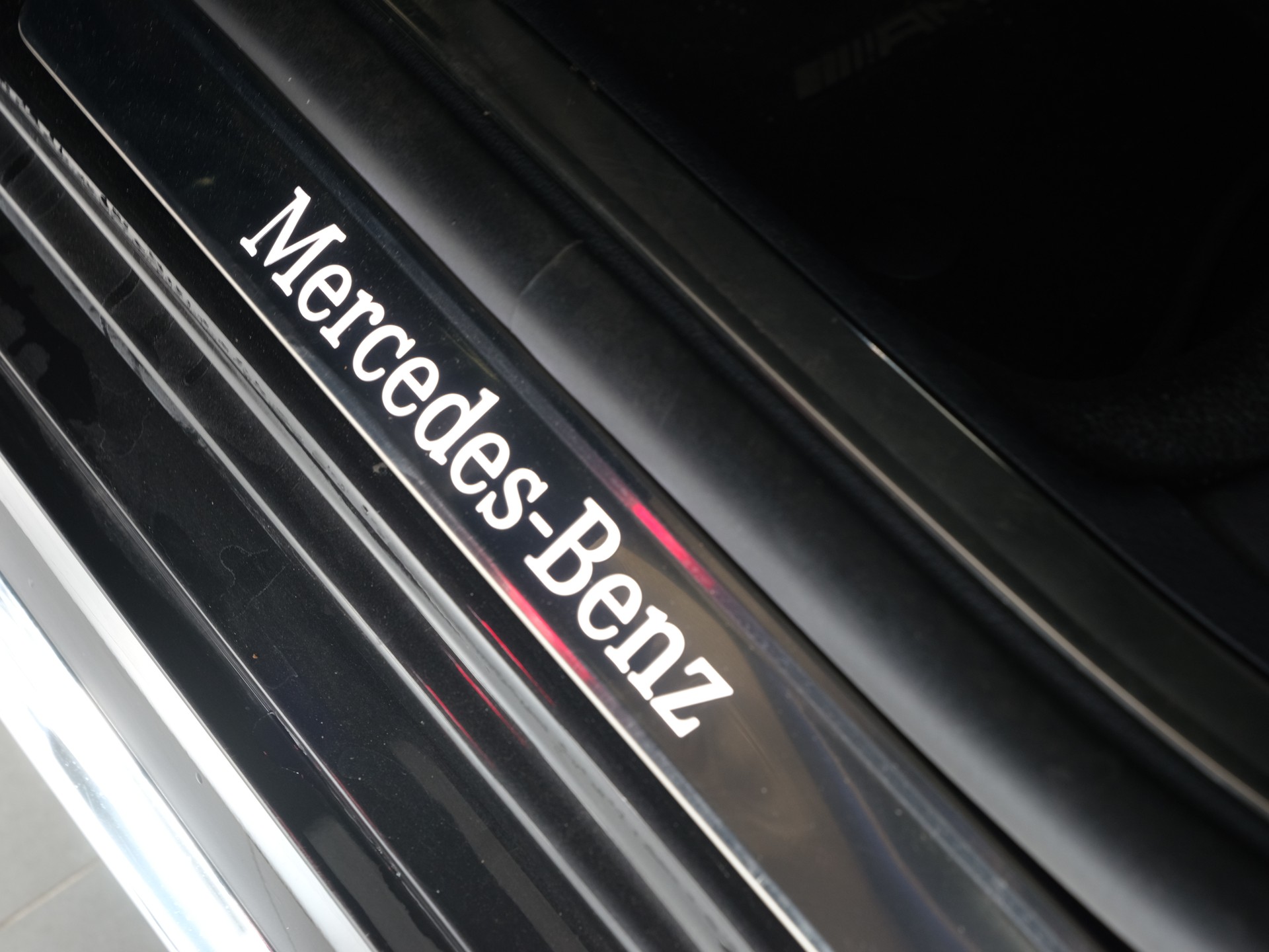 MERCEDES-BENZ S 500 4Matic AMG Line 9G-Tronic *Burmester* *360 Kamera* *Designo*-image-27