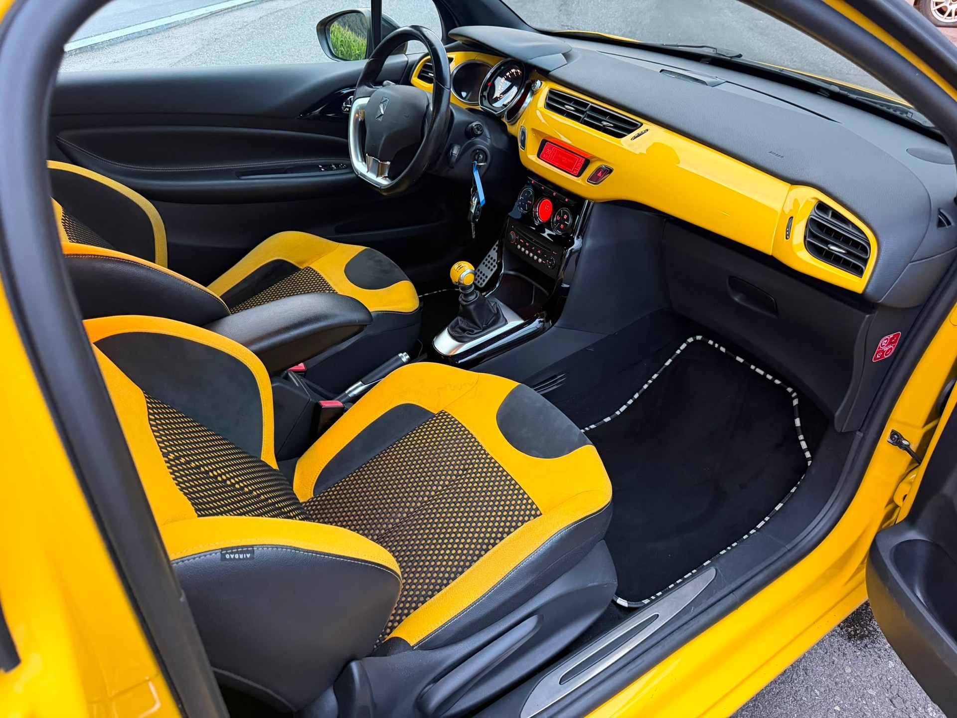 DS AUTOMOBILES DS3 1.6 THP Sport Chic-image-6