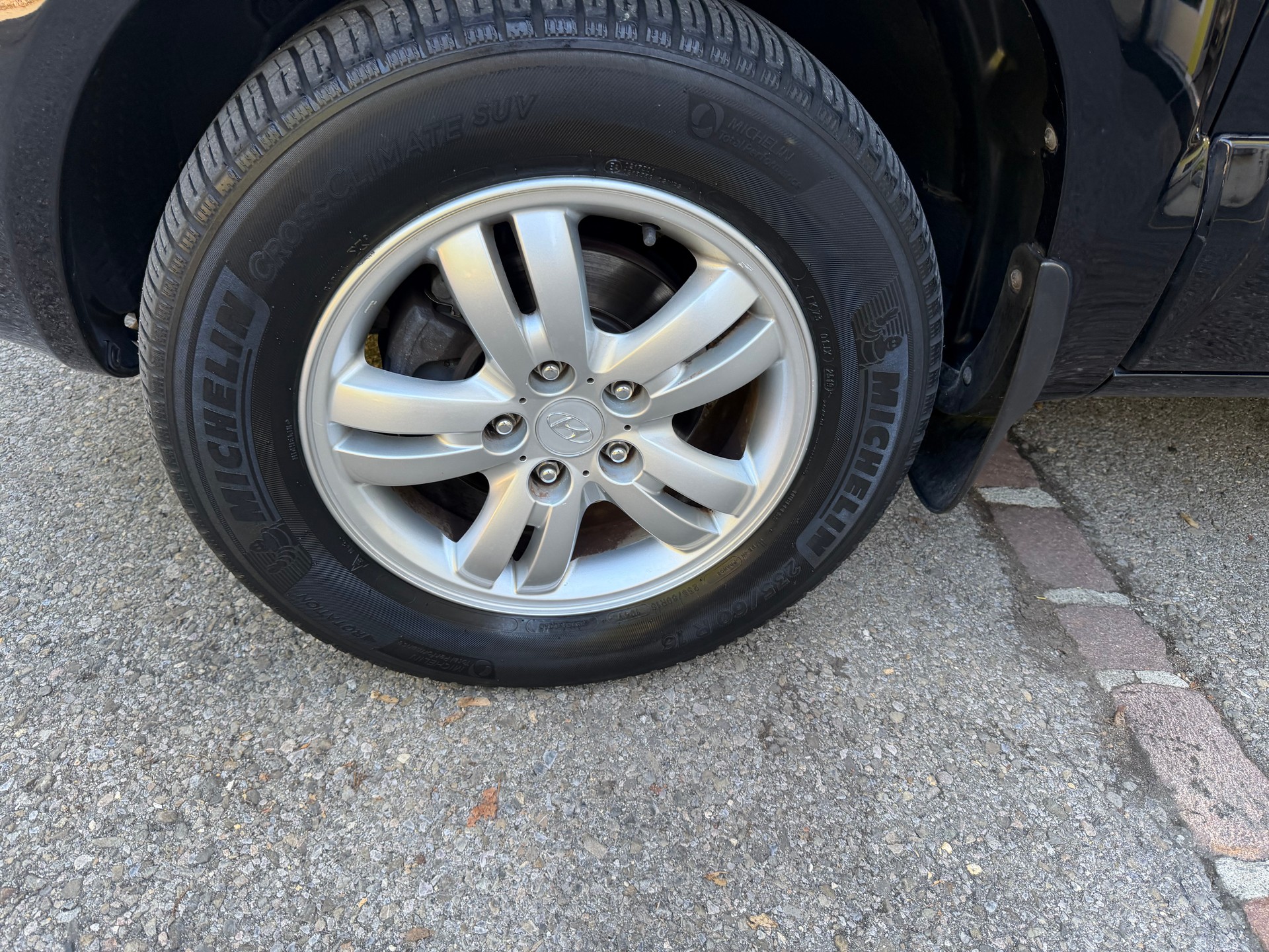 HYUNDAI Tucson 2.7 V6 Premium 4WD-image-43