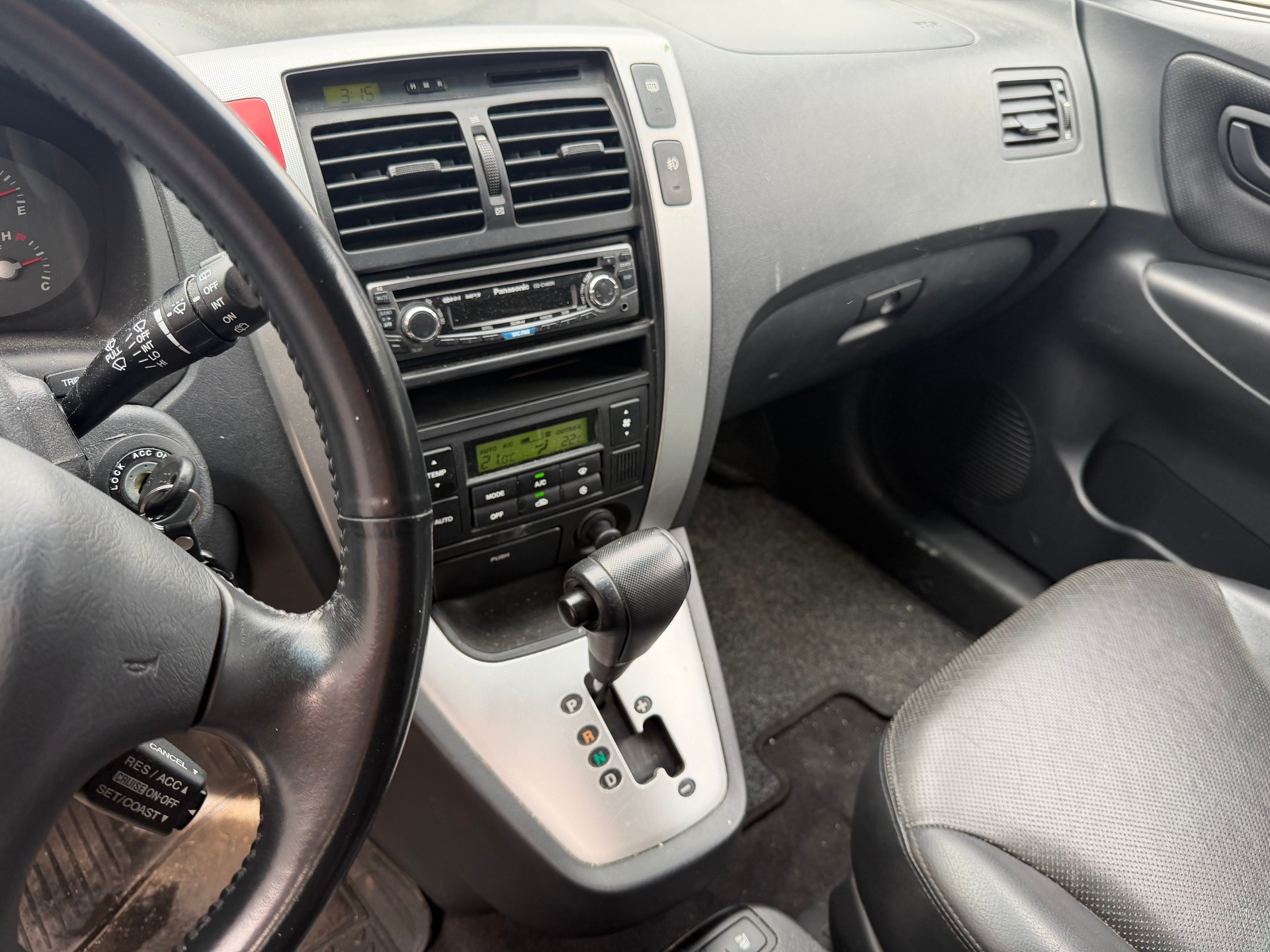 HYUNDAI Tucson 2.7 V6 Premium 4WD-image-15