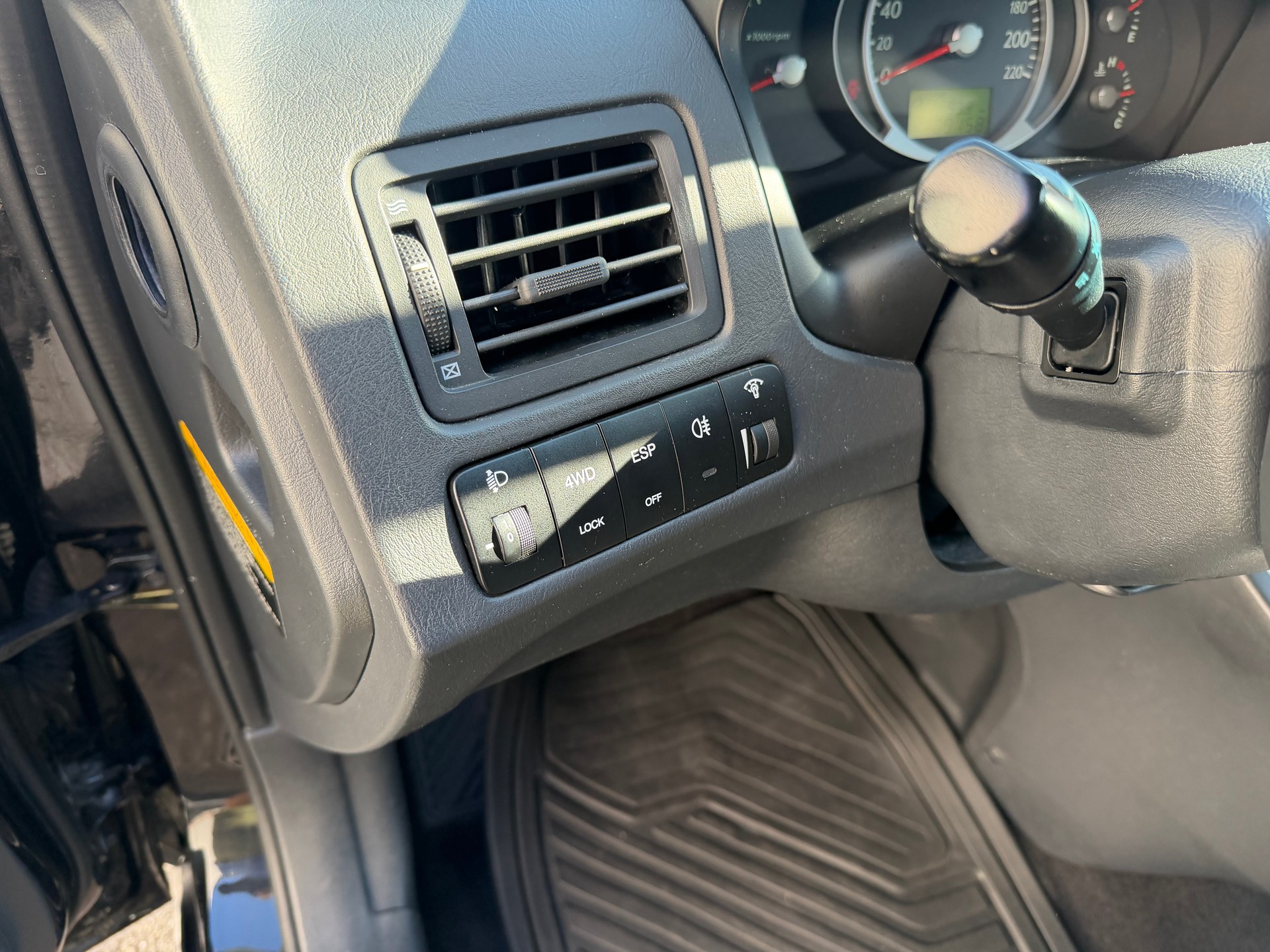 HYUNDAI Tucson 2.7 V6 Premium 4WD-image-16