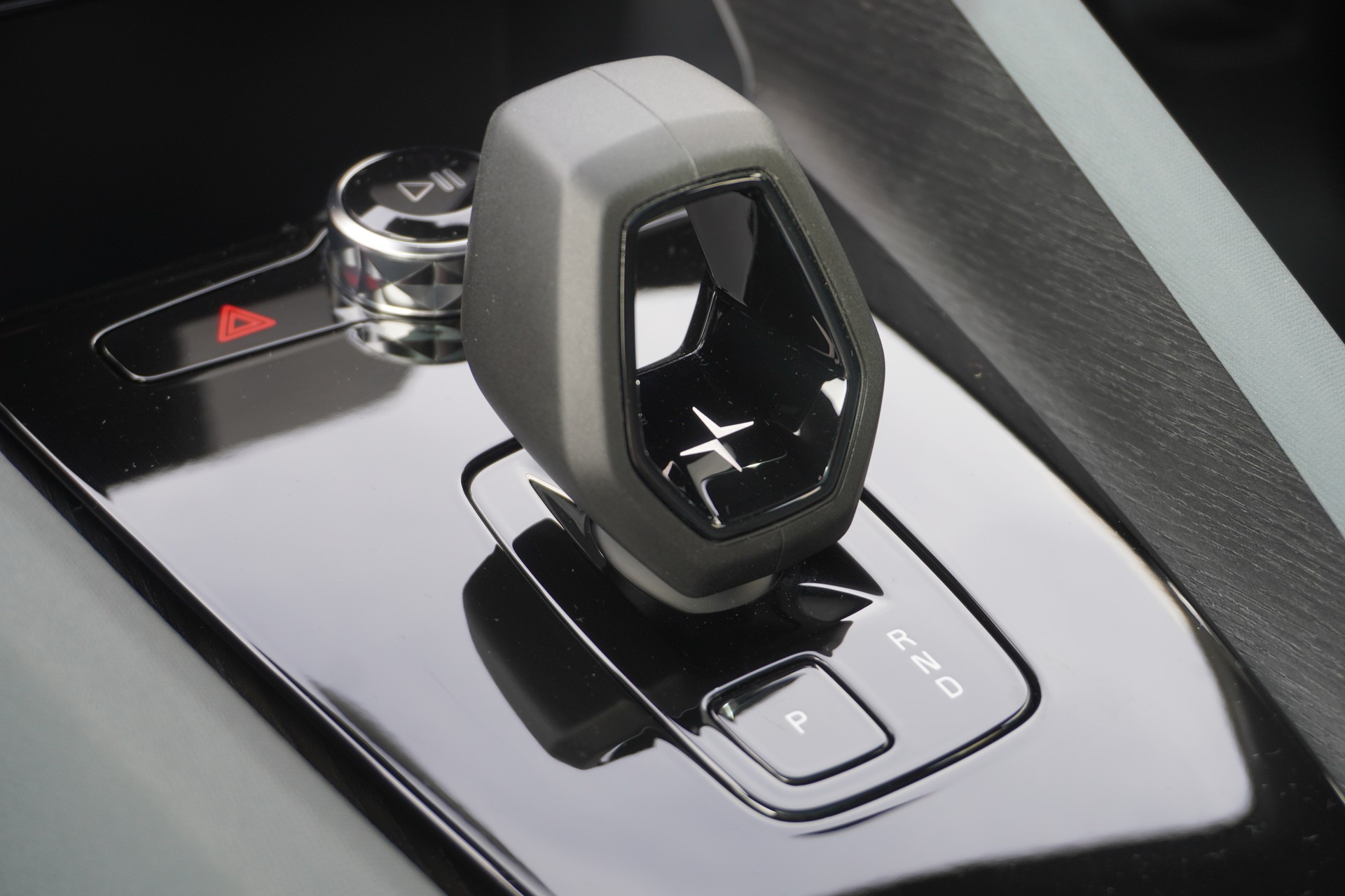POLESTAR Polestar 2 Long Range Single Plus Pack 82kWh-image-18