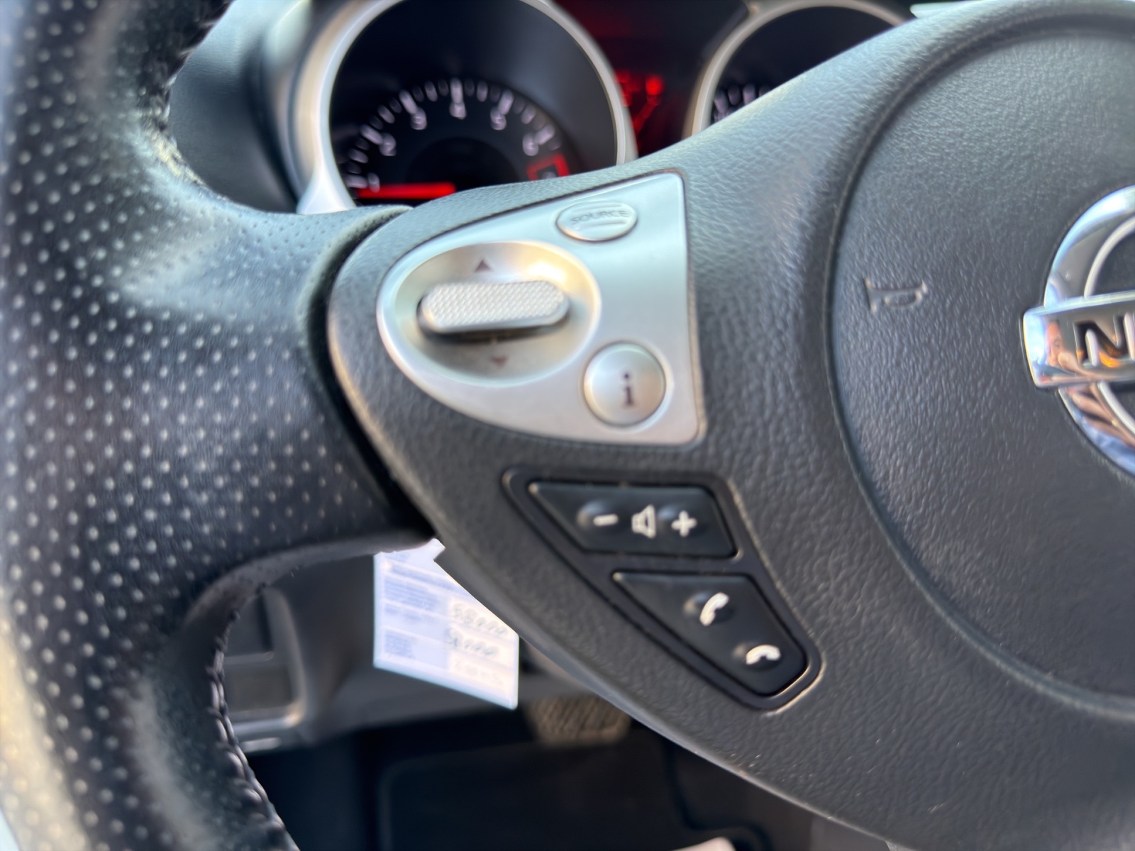 NISSAN Juke 1.6 tekna Xtronic CVT-image-22