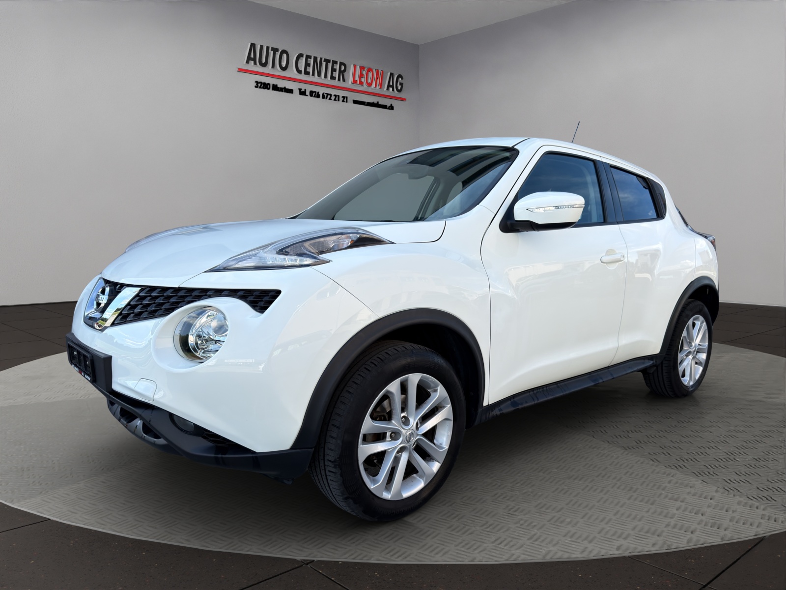 NISSAN Juke 1.6 tekna Xtronic CVT-image-1