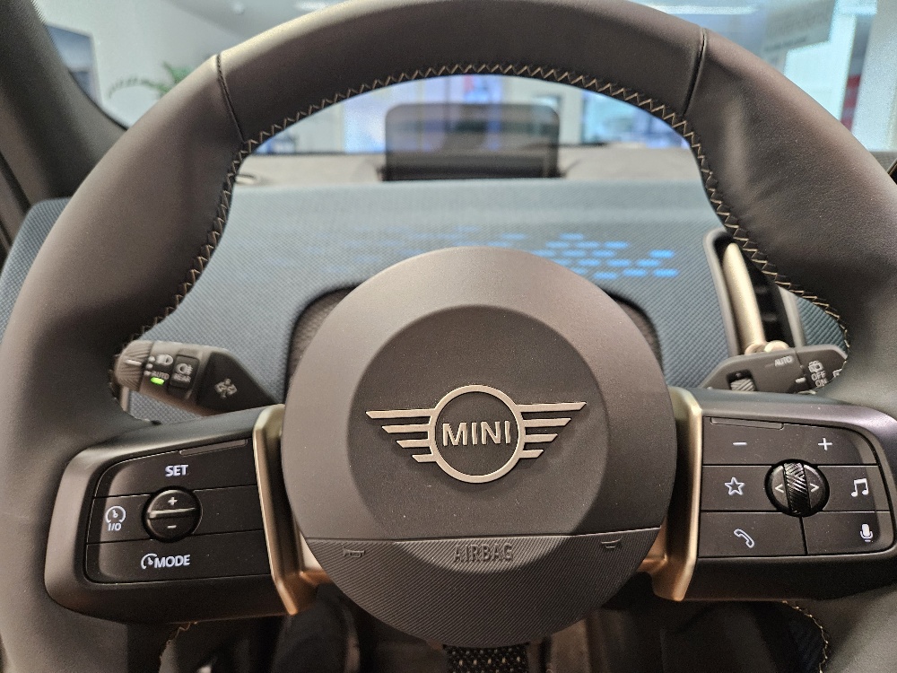 MINI Countryman E-image-11