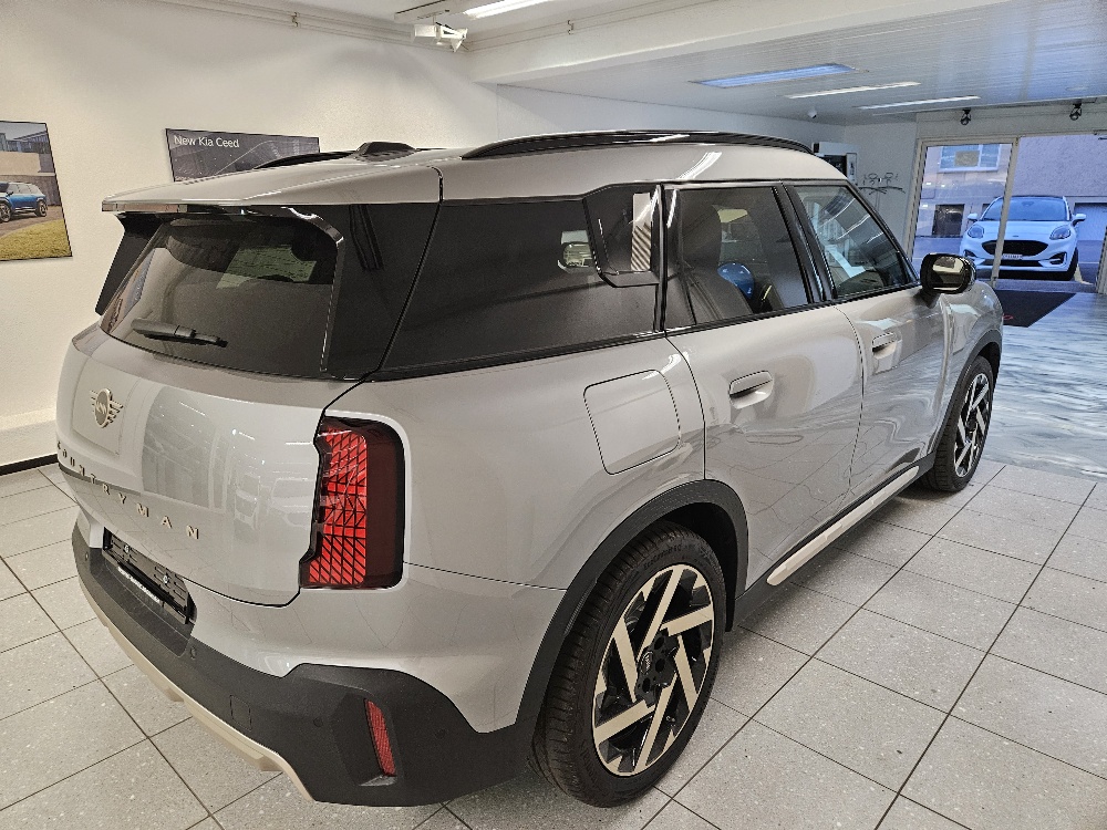 MINI Countryman E-image-4