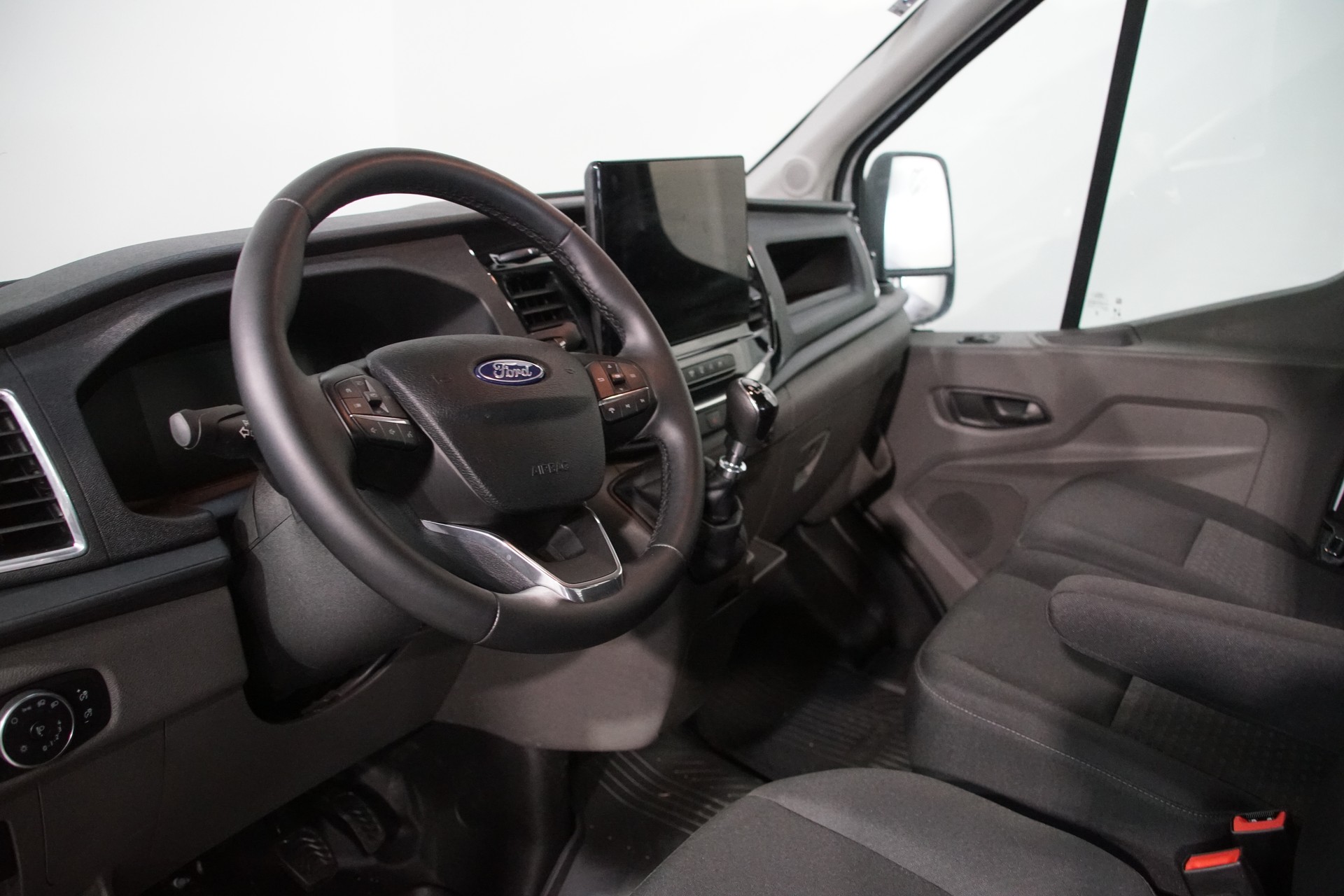 FORD Transit 350 L3 Trend 2.0 TDCi 130 FWD-image-14