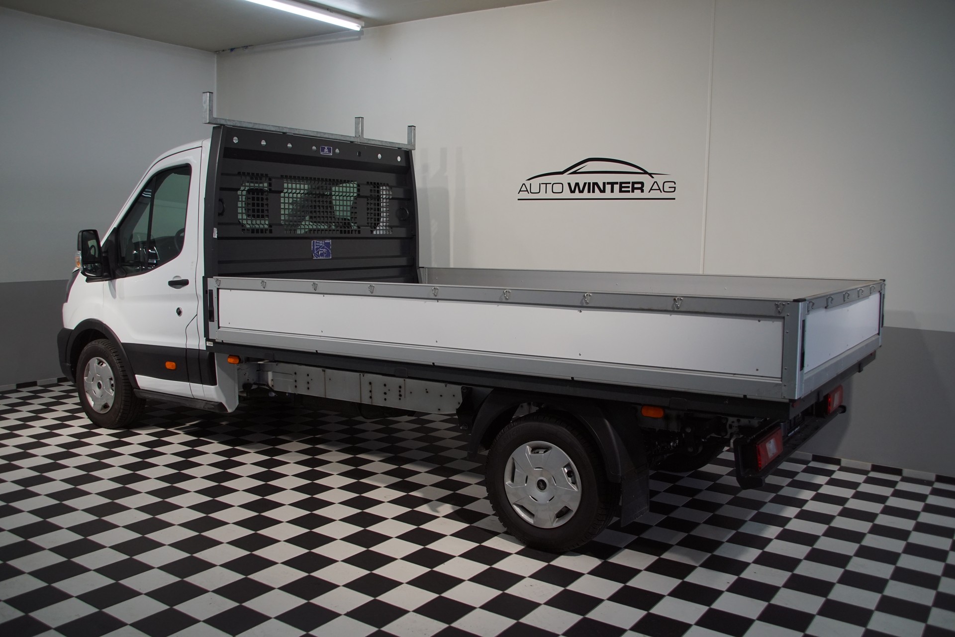 FORD Transit 350 L3 Trend 2.0 TDCi 130 FWD-image-6