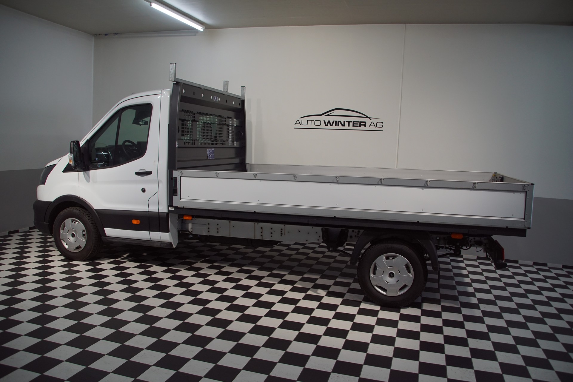 FORD Transit 350 L3 Trend 2.0 TDCi 130 FWD-image-7