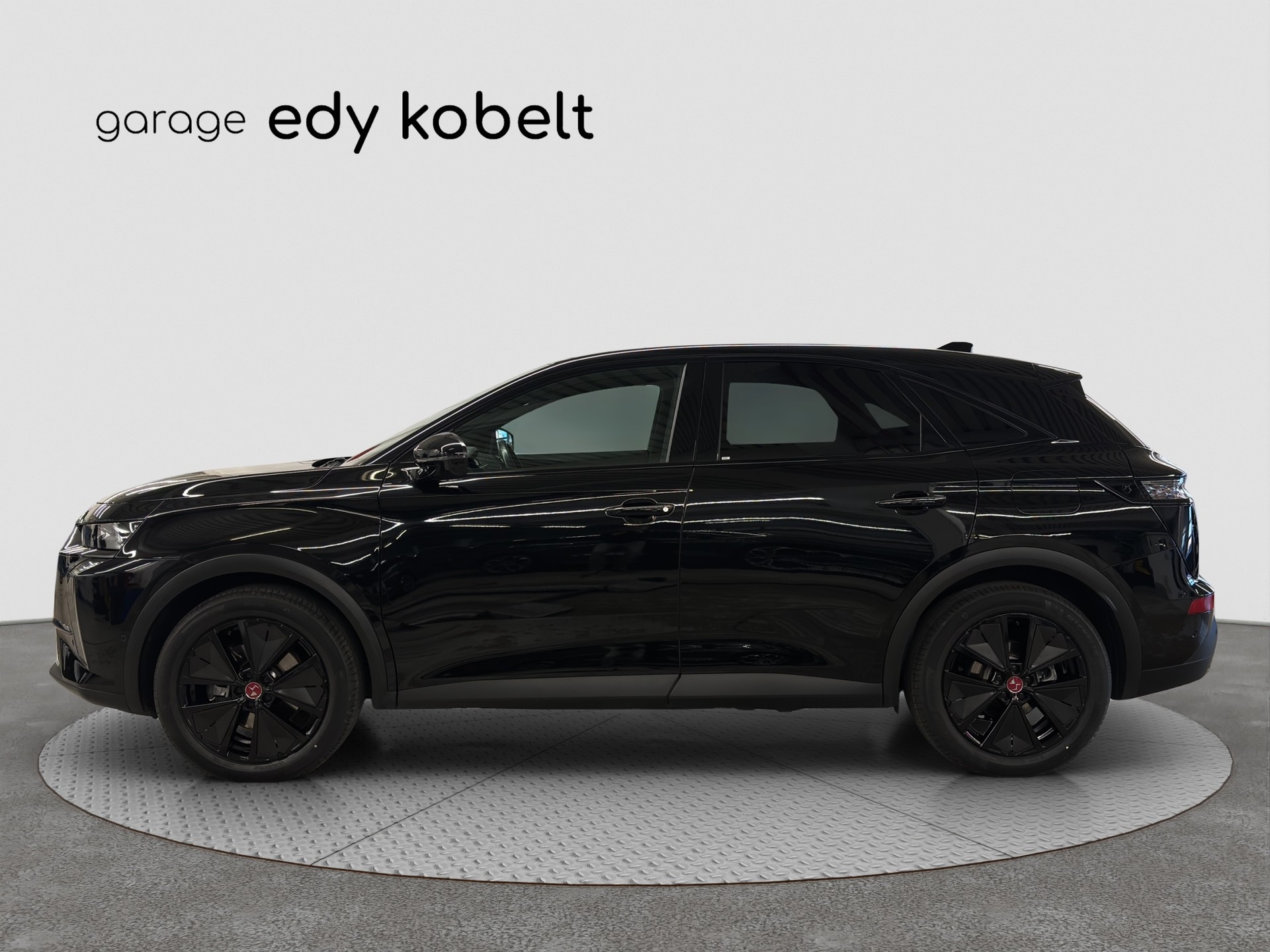 DS AUTOMOBILES DS 7 Crossback E-Tense 300 4x4 Ligne Noire-image-1