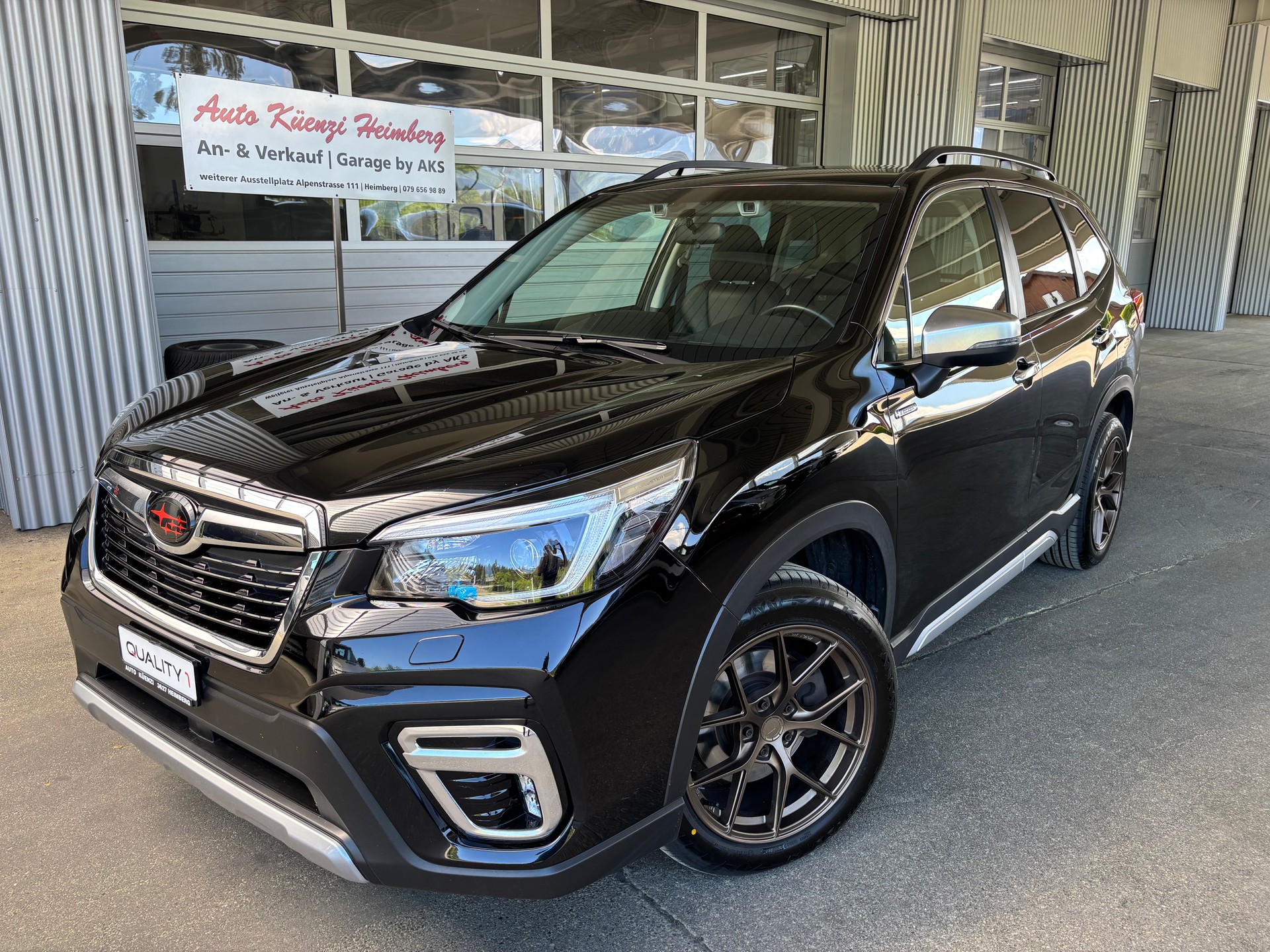 SUBARU Forester 2.0i e-Boxer Luxury Lineartronic-image-0