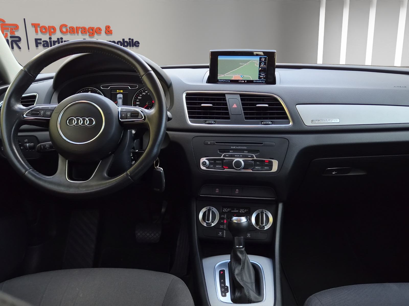 AUDI Q3 2.0 TFSI quattro S-tronic-image-11