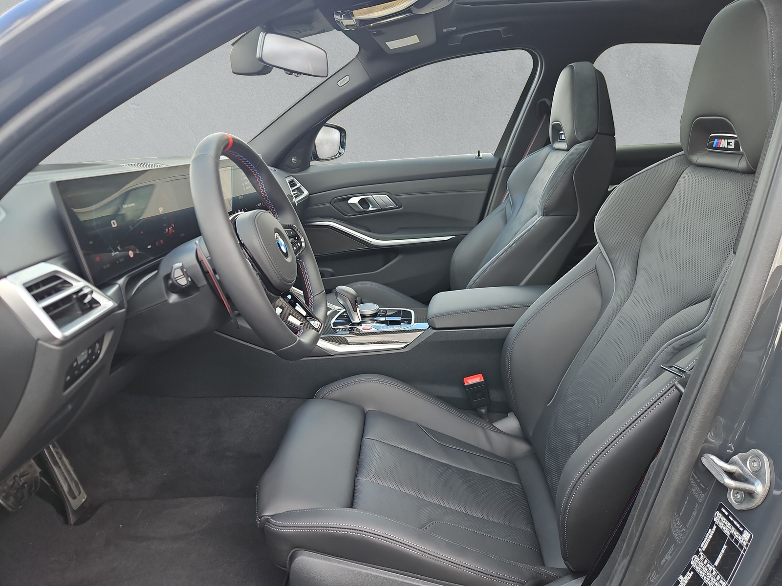 BMW M3 Competition M xDrive-image-10