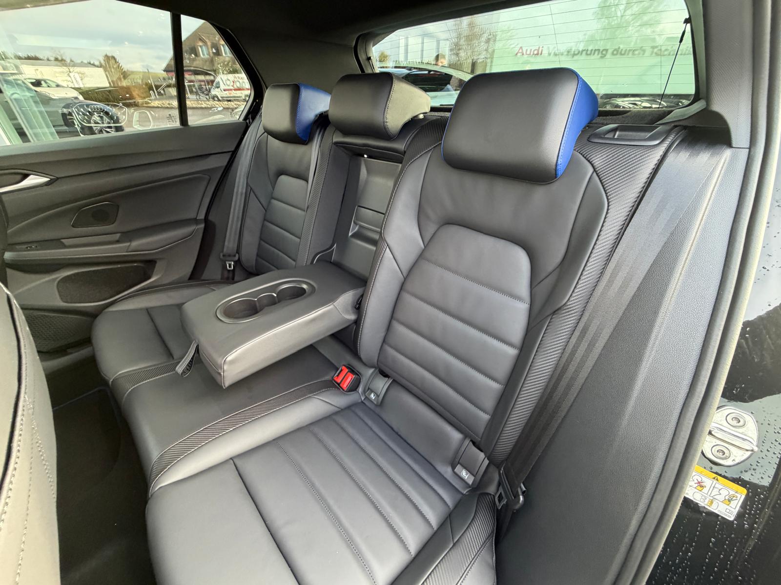 VW Golf 2.0 TSI R DSG 4 Motion-image-22