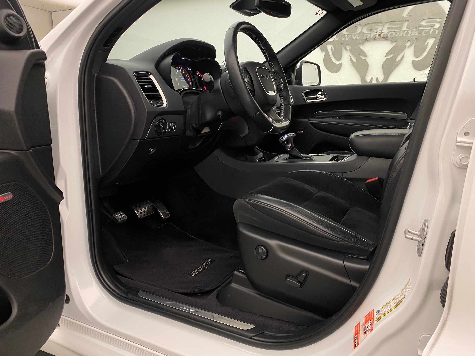 DODGE Durango SRT 392-image-9