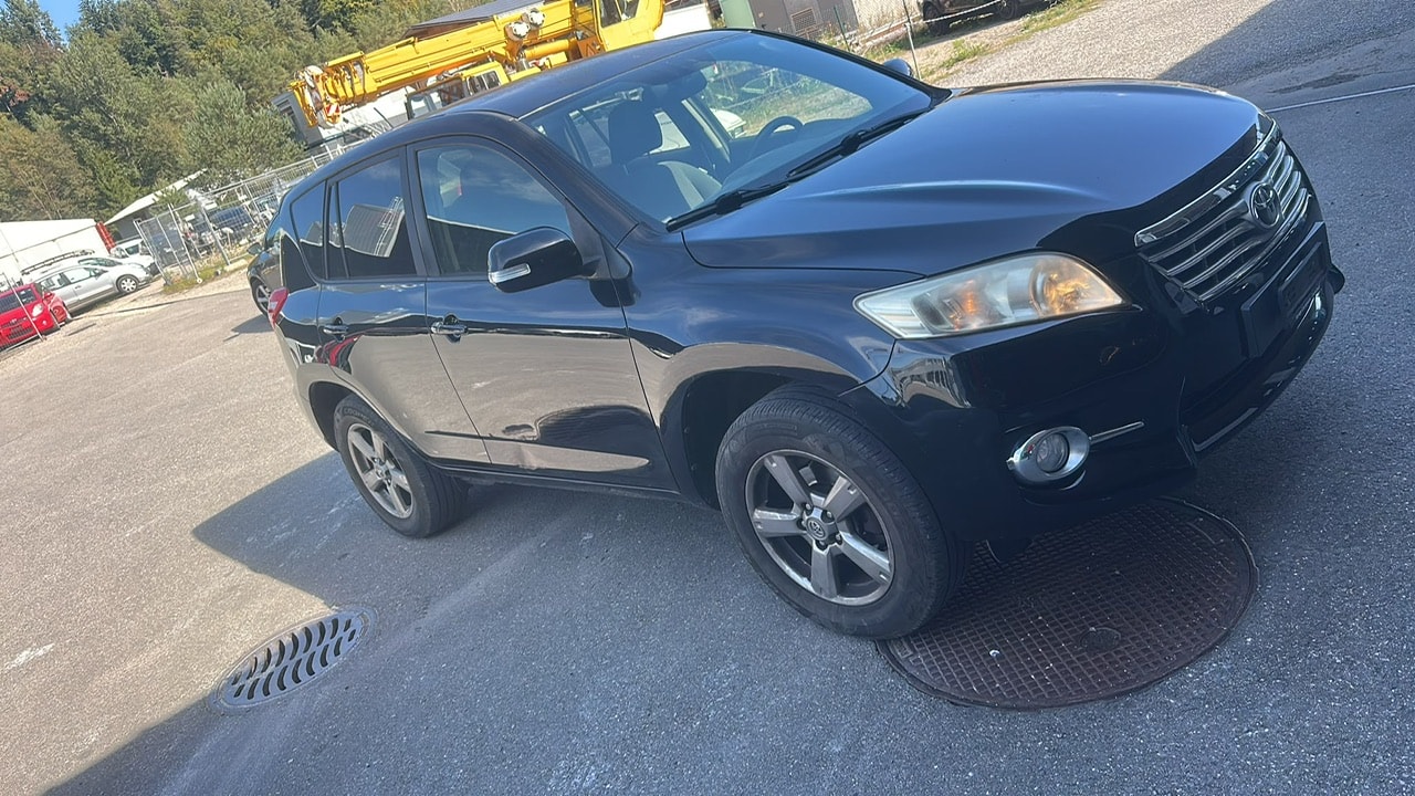 TOYOTA RAV-4 2.0 16V Linea Terra-image-2